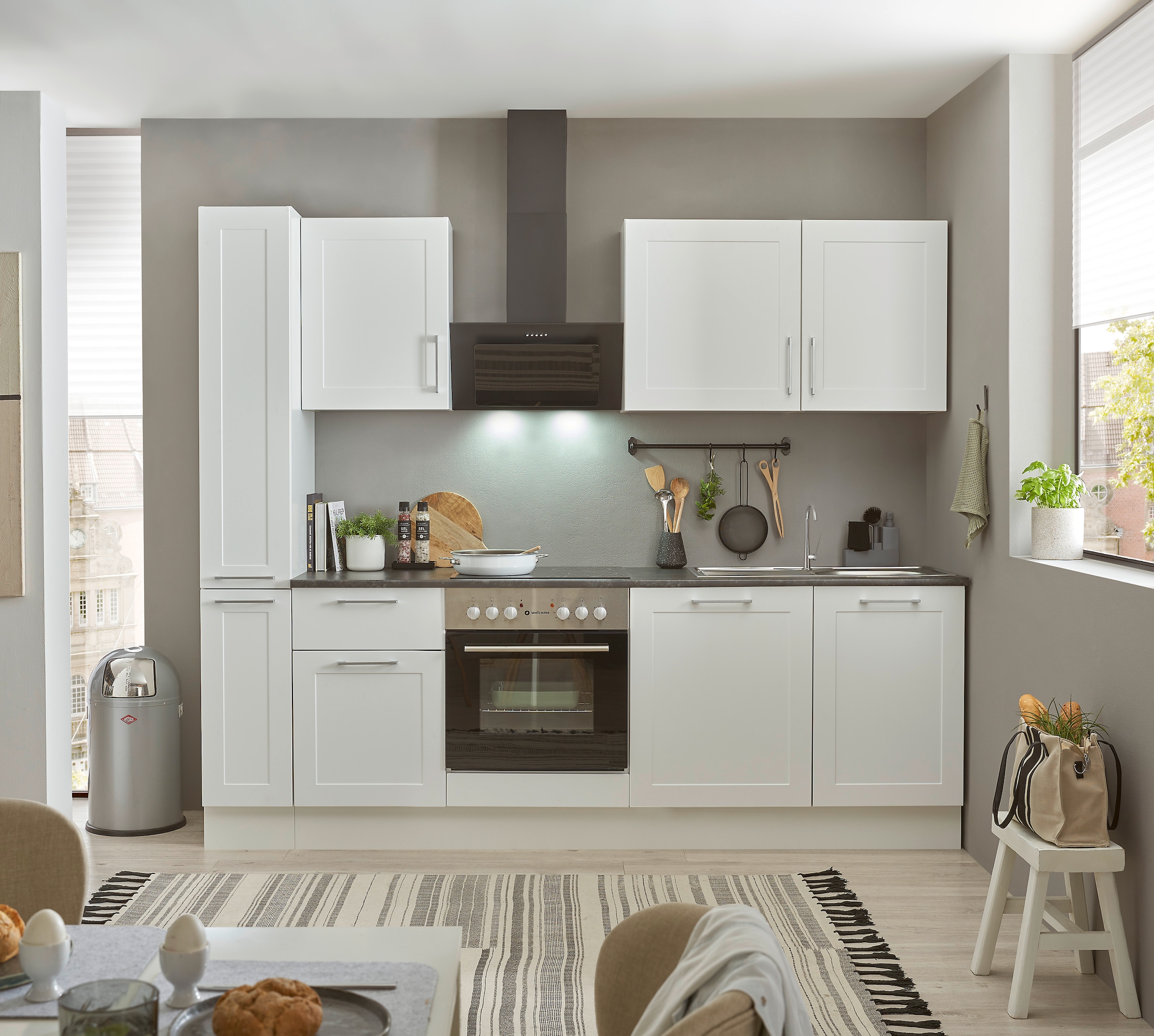 BASIC by Balculina Küchenzeile »Marsi«, Breite 250 cm, wahlweise mit E-Geräten, Soft-Close-Funktion