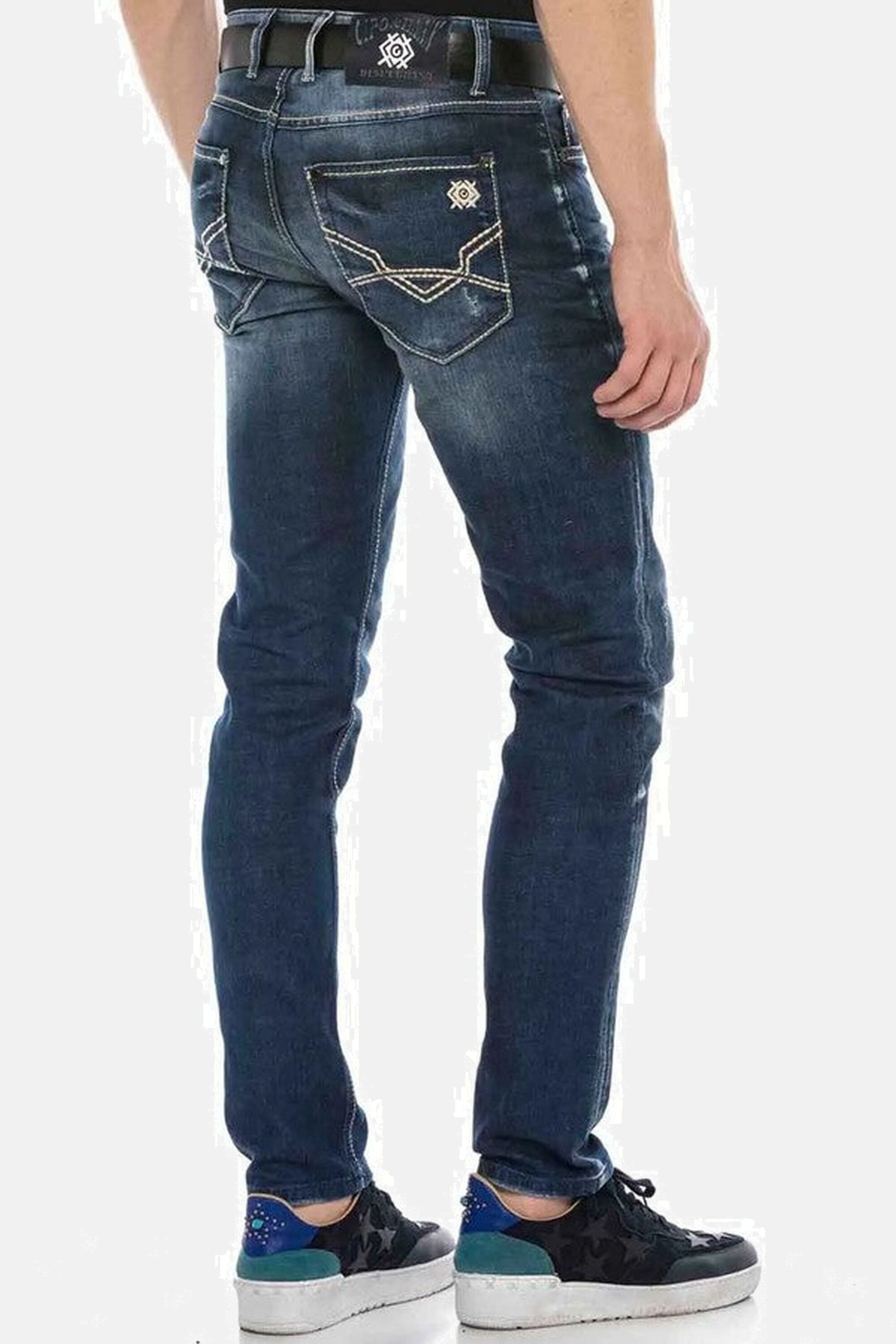 Cipo & Baxx Regular-fit-Jeans »Jeans«, in legerem Regular Fit-Schnitt, CD544