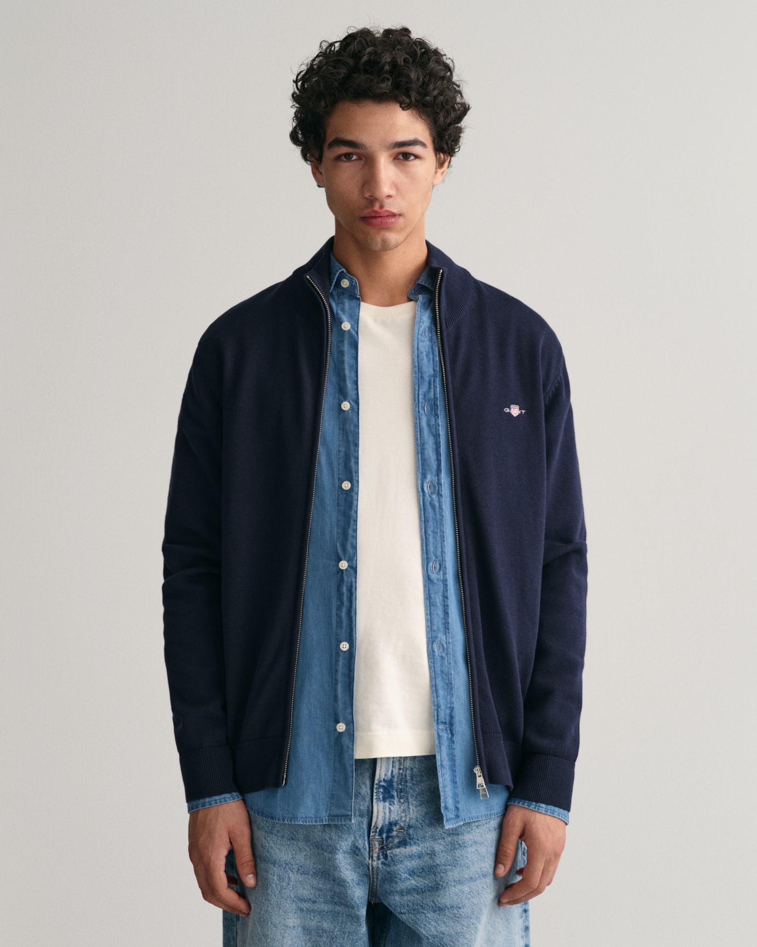 Gant Cardigan »CASUAL COTTON ZIP CARDIGAN«, Mit Rippbündchen an Stehkragen, Ärmeln und Saum