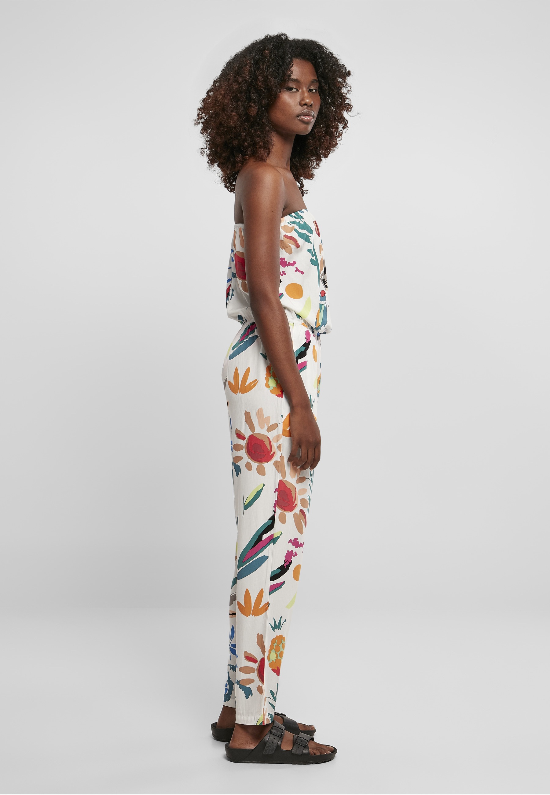URBAN CLASSICS Jumpsuit »Urban Classics Damen Ladies Viscose Bandeau Jumpsuit« 1 Stk.