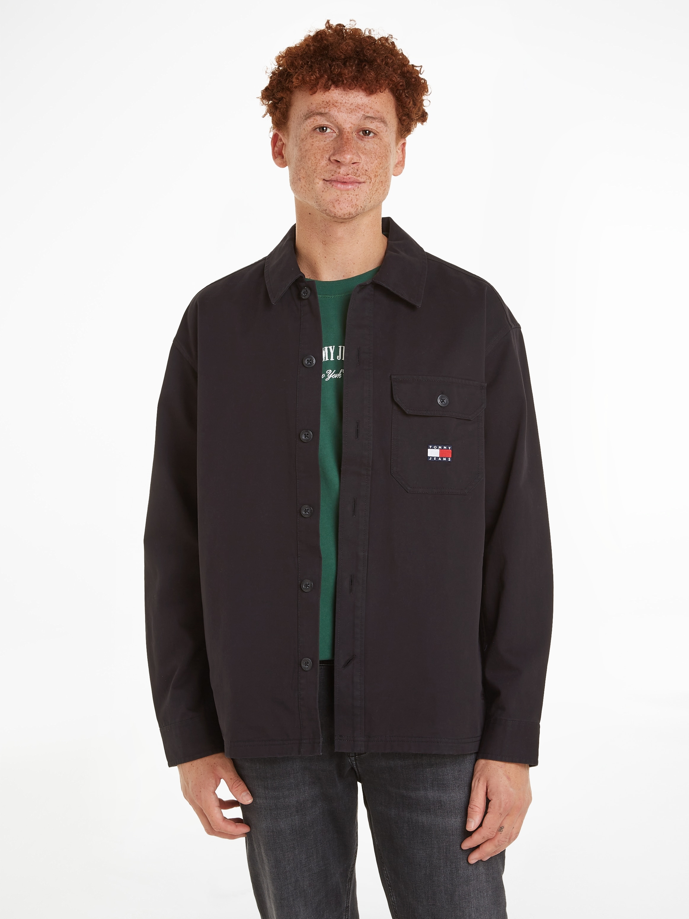 Tommy Jeans Langarmhemd »TJM ESSENTIAL SOLID OVERSHIRT«, mit knöpfbarer Brusttasche