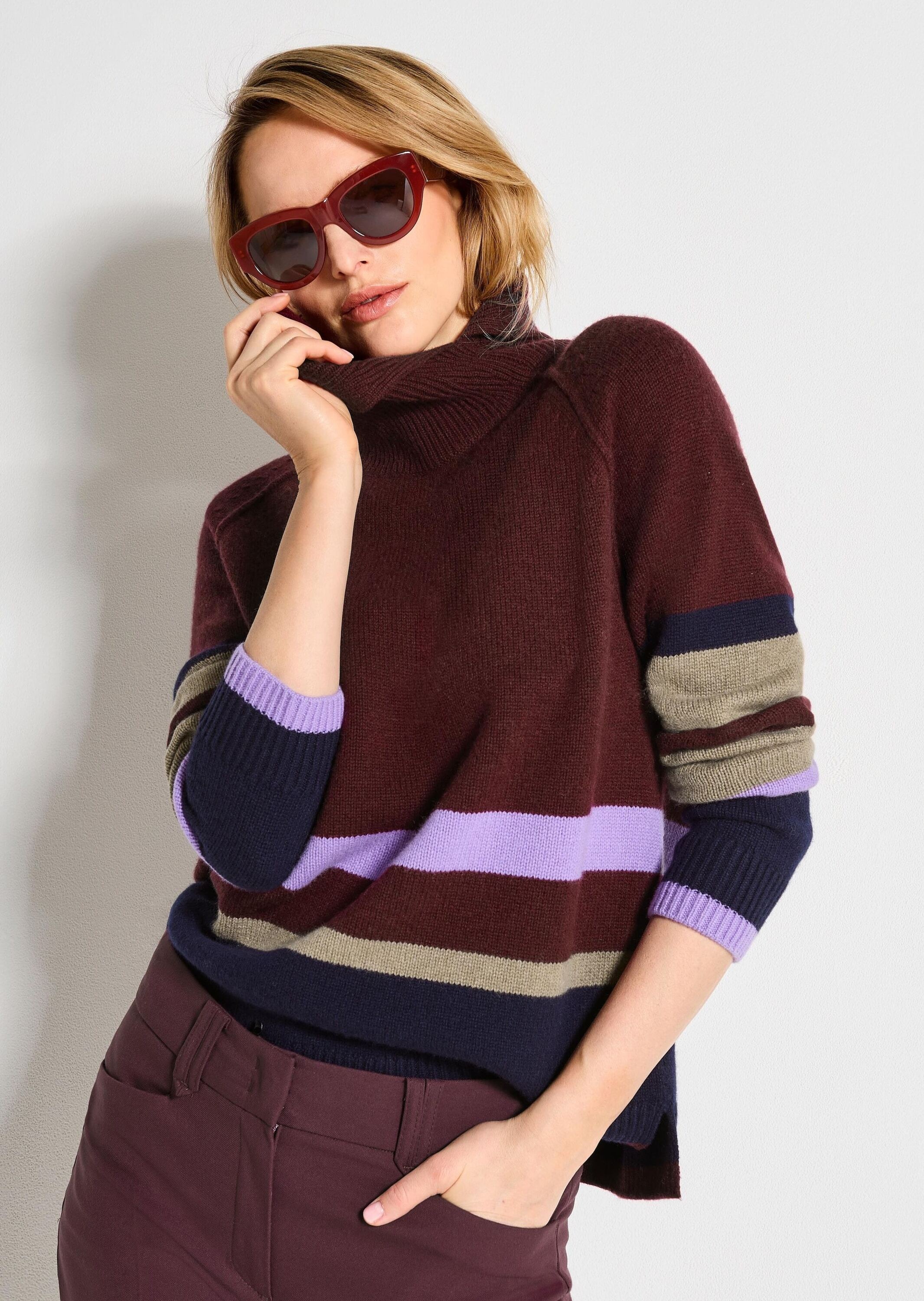 MADELEINE Longpullover »Pullover Asymmetrischer Rollkragenpullover«