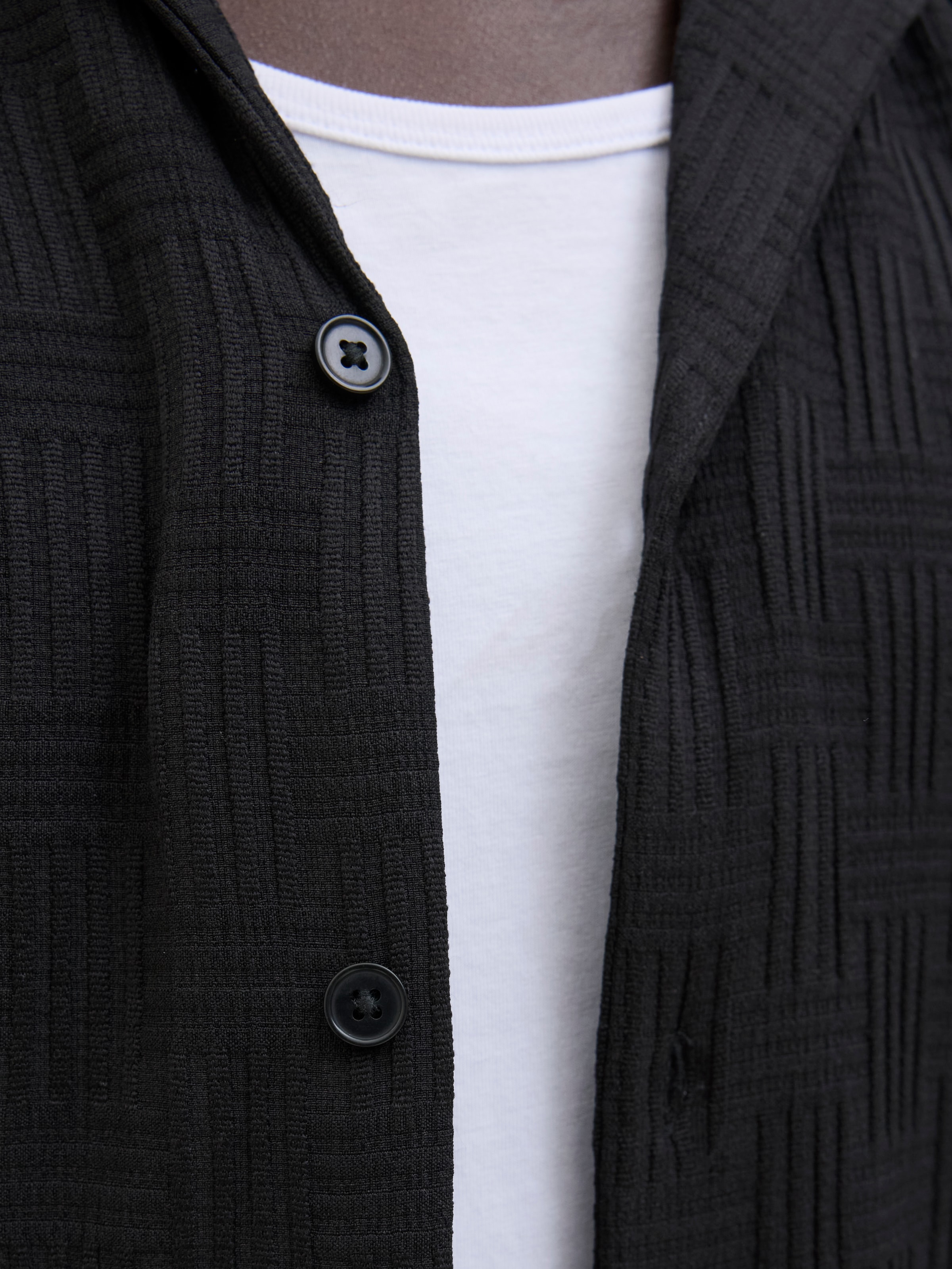 Jack & Jones Kurzarmhemd »JJEMATTEO RESORT SHIRT SS SN«, mit Resort Kragen