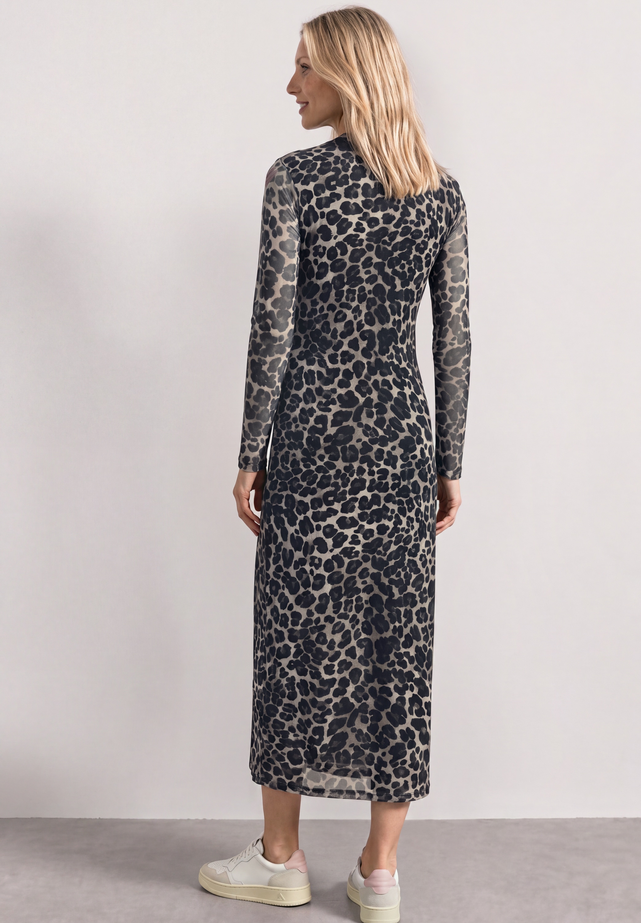 STREET ONE Midikleid Ohne Taschen mit allover Print