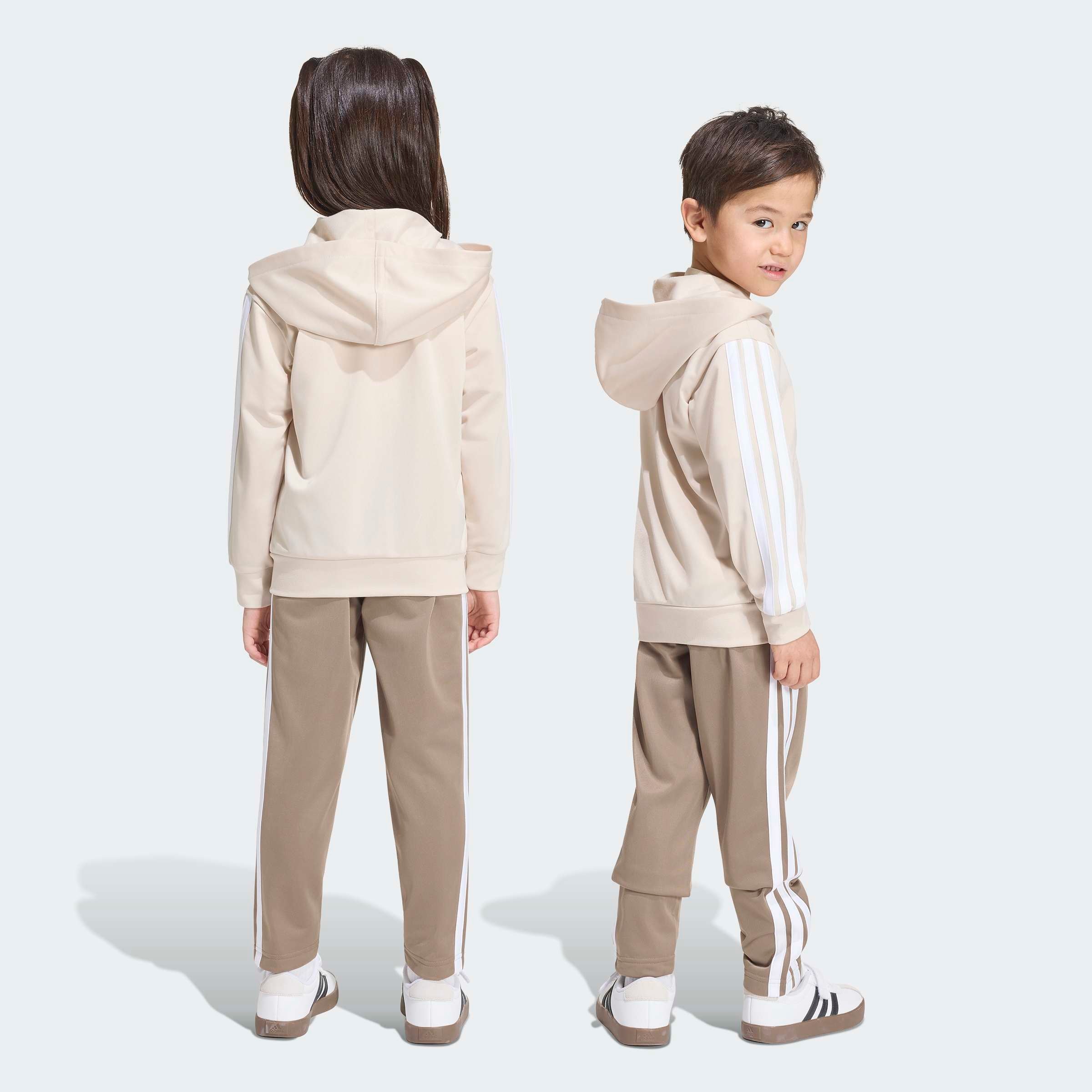 adidas Sportswear Trainingsanzug »ESSENTIALS KIDS« 2 mit 3-Streifen, aus weichem Trikotstoff, mit CLIMACOOL Technologie