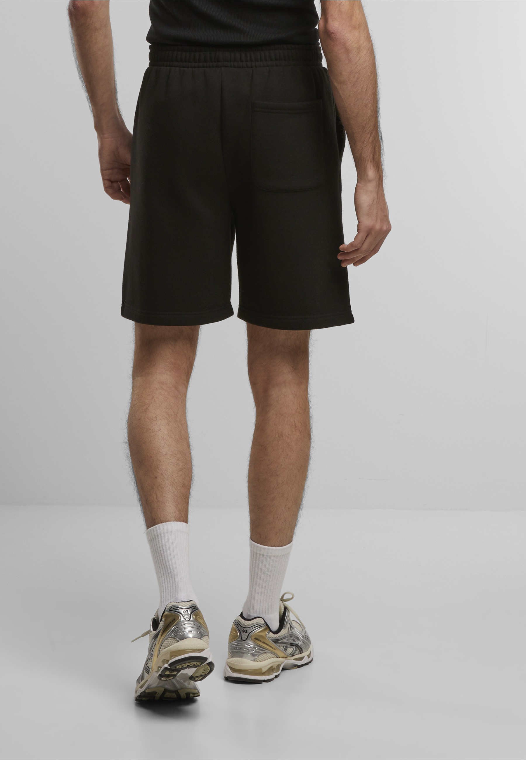 URBAN CLASSICS Sweatshorts »Urban Classics Basic Essential Sweatshorts«