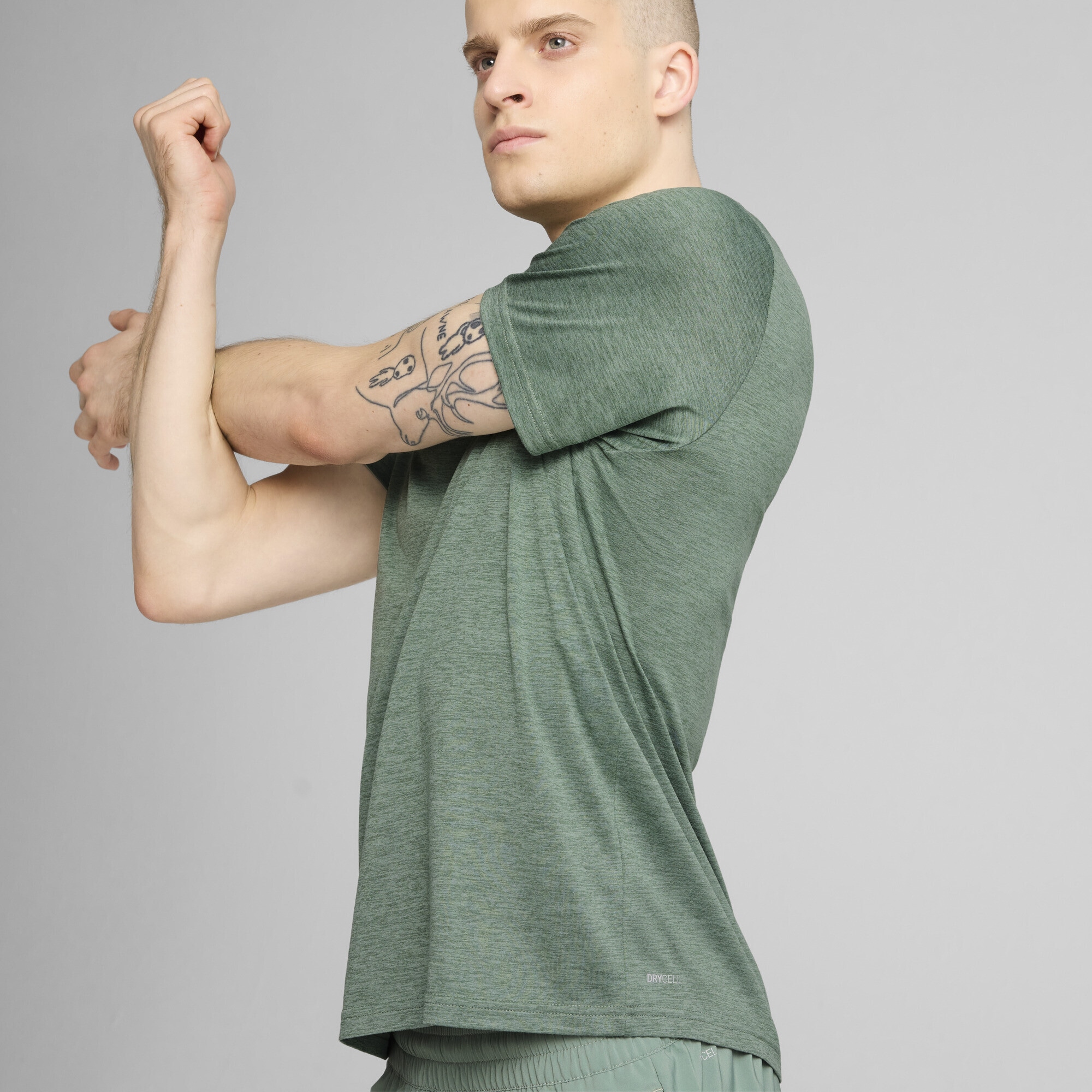 PUMA Trainingsshirt »TAD ESSENTIALS Meliertes T-Shirt mit Cat Logo Herren«