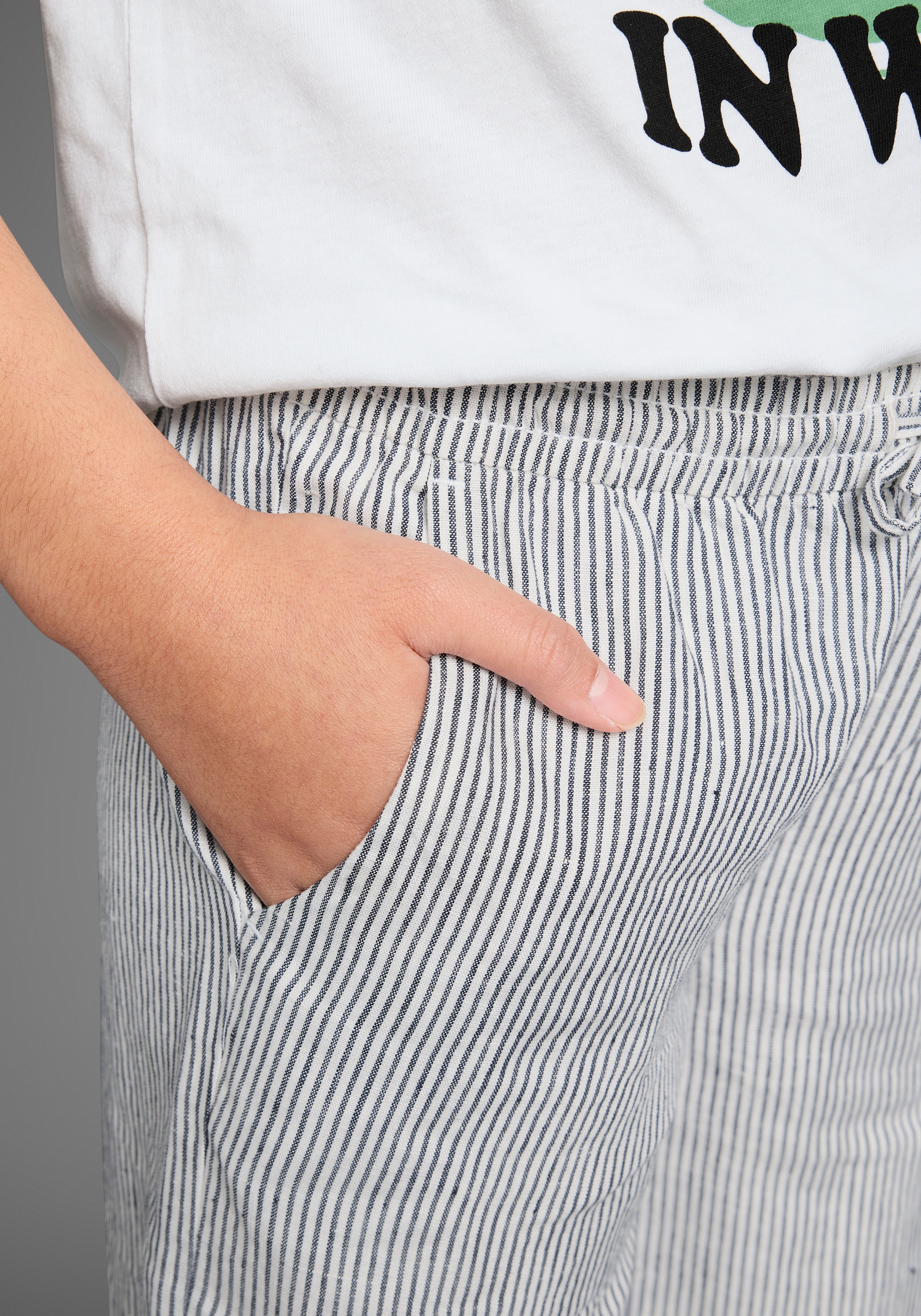 Thumbnail - KIDSWORLD Schlupfhose "Webhose mit coole Streifen" Leichte Streifenhose mit Leinenanteil