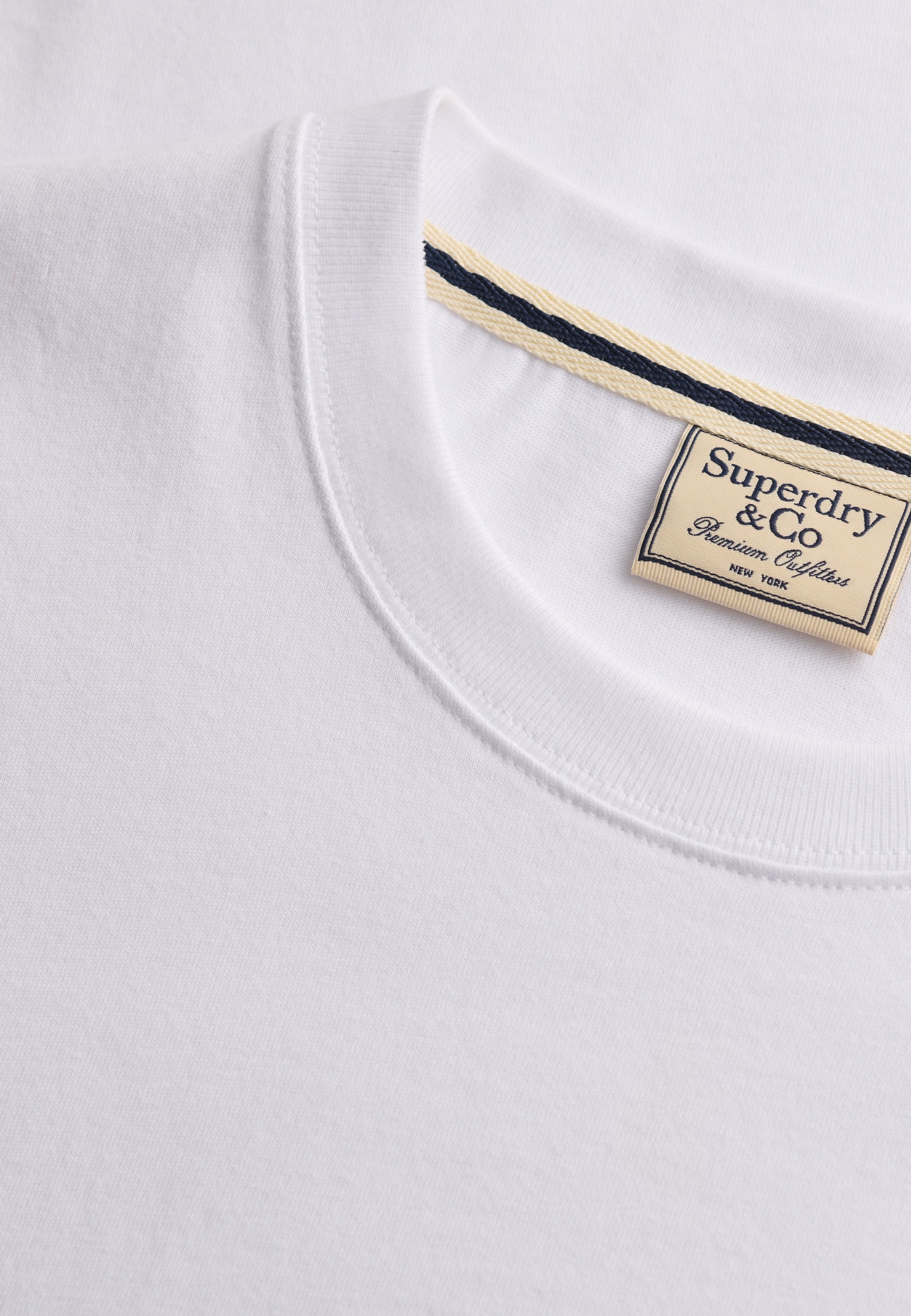 Superdry Rundhalsshirt »ESSENTIAL SDCO LOGO EMB TEE« Baumwolle, regular fit