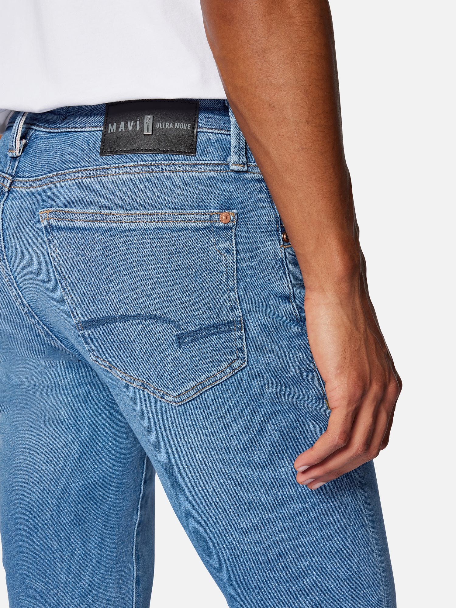 Mavi Tapered-fit-Jeans »CHRIS«, Eng zulaufende Jeans