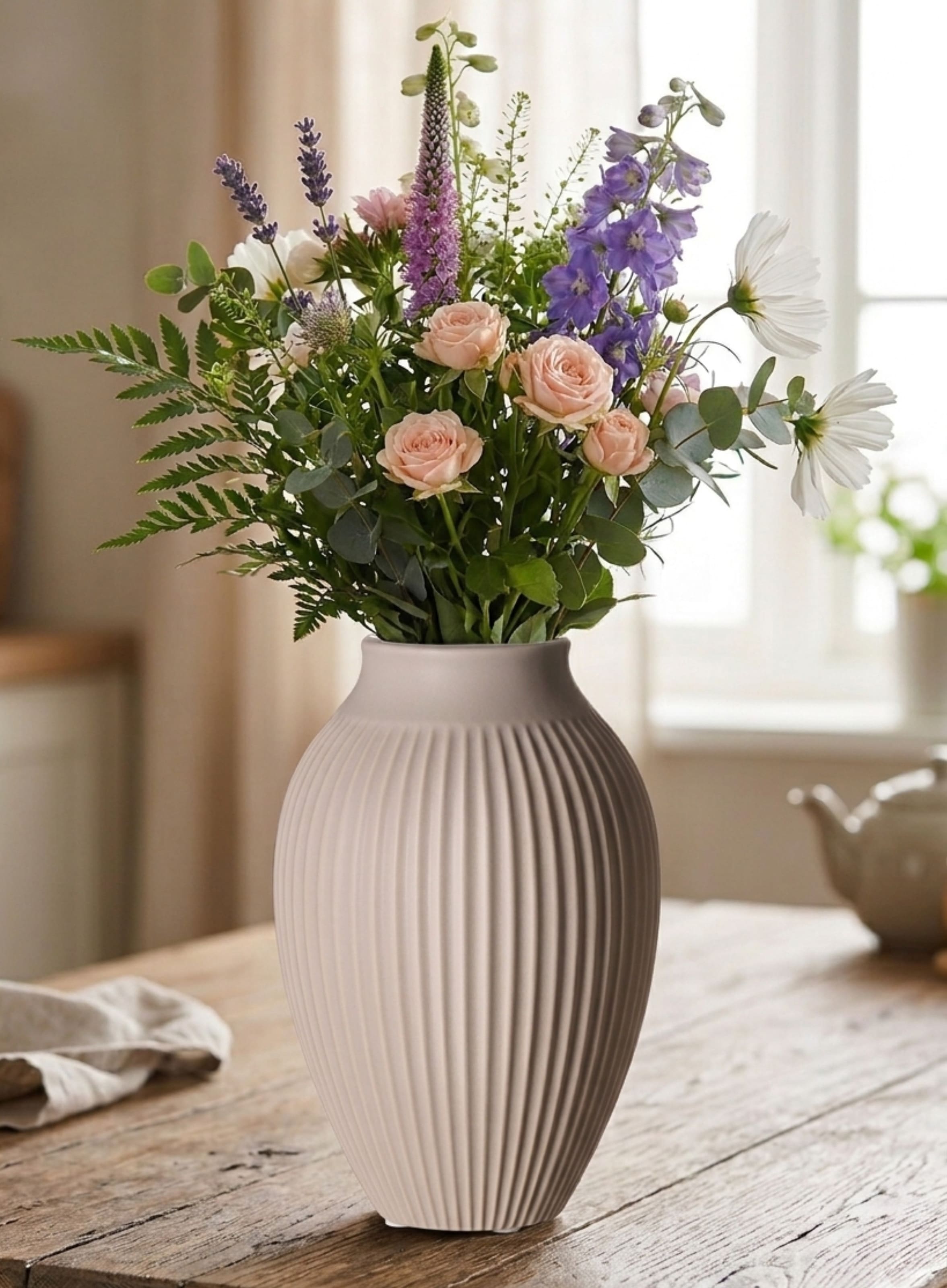 Ritzenhoff & Breker Tischvase »Vase Alsta, 13/13/19 cm, Weiß, Grau oder Beige, bauchige Vase« mit feiner Rillenstruktur