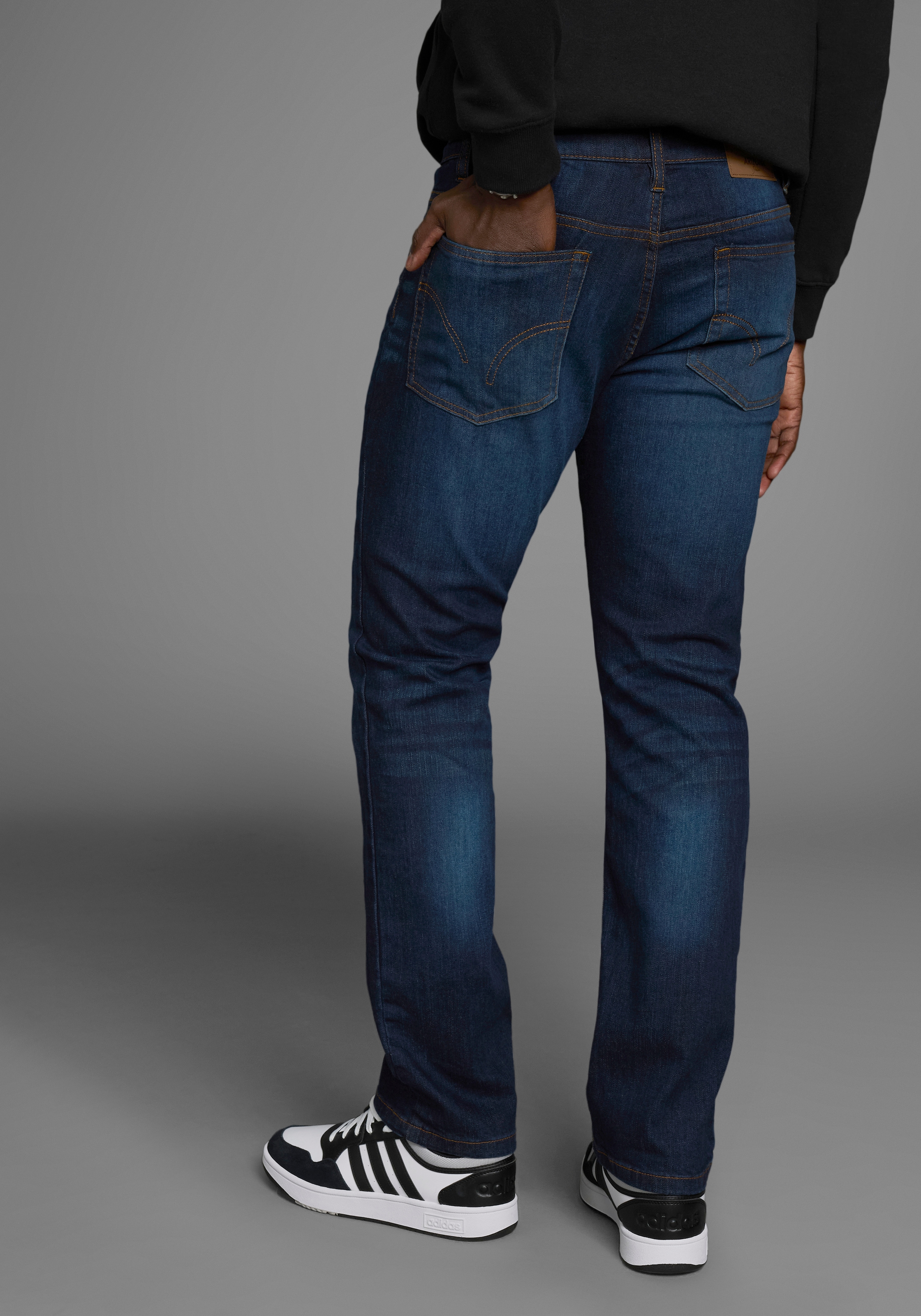Arizona Stretch-Jeans, gerade Beinform, niedrige Leibhöhe, mit Gürtelschlaufen