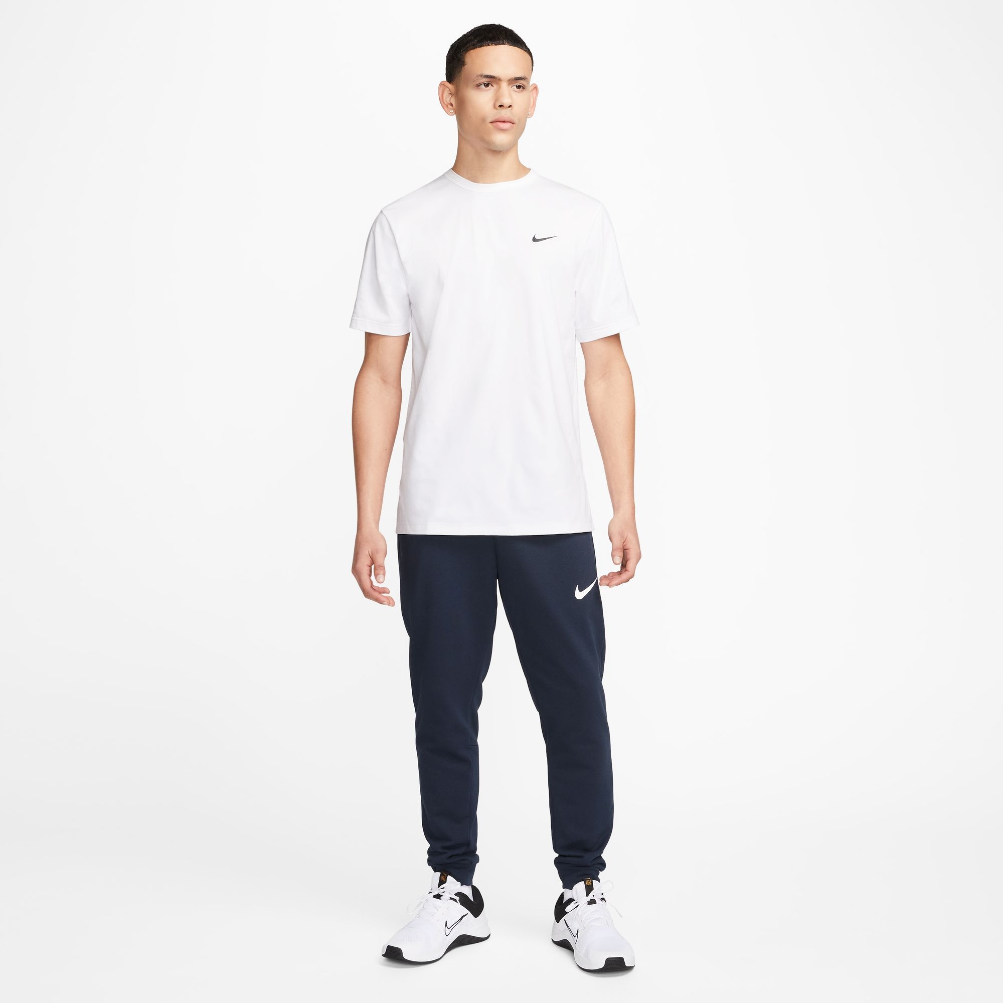 Nike Trainingshose »DRI-FIT MEN'S TAPERED TRAINING PANTS«