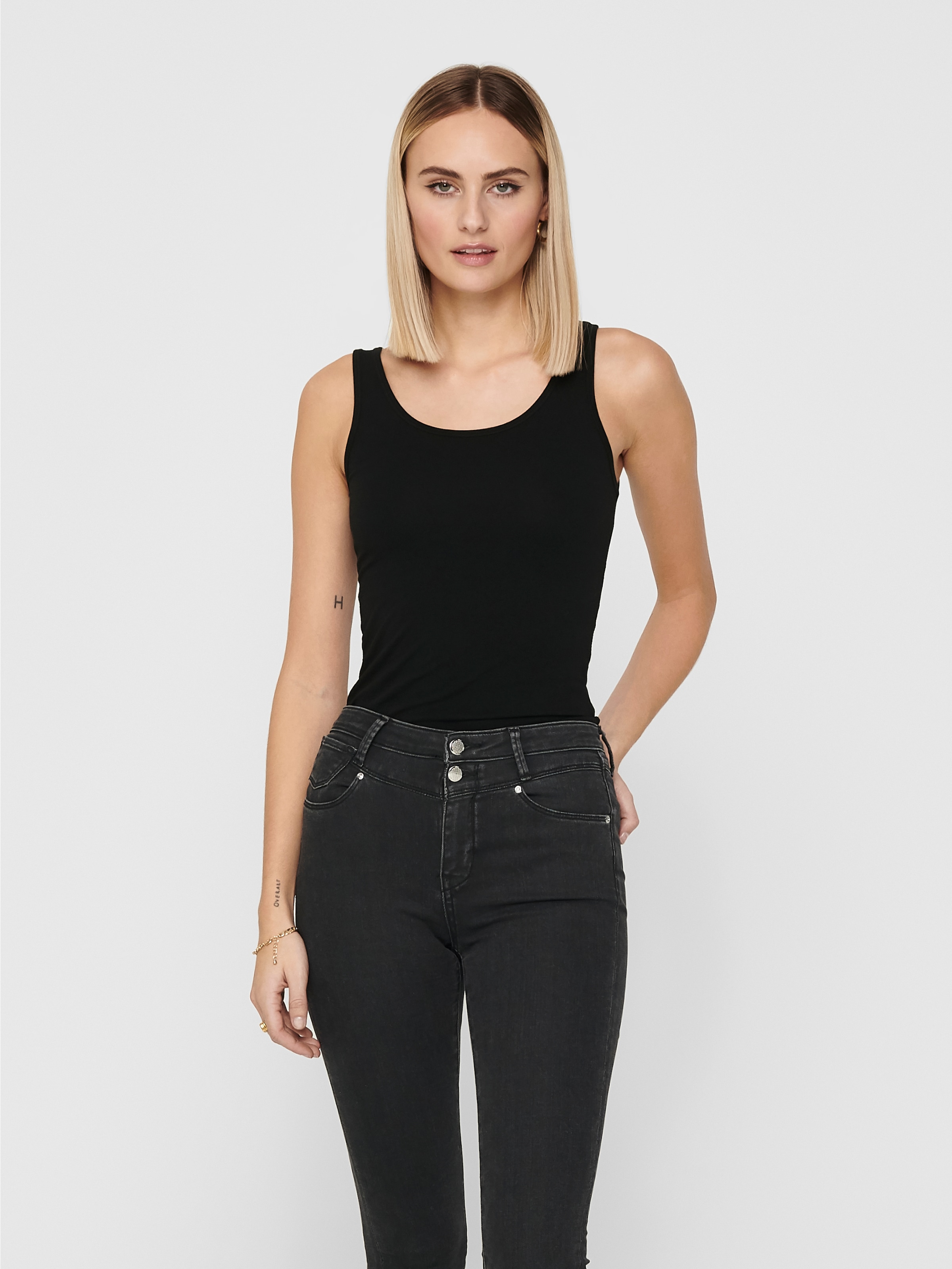 ONLY Longtop "ONLLIVE – Tanktop mit figurbetontem Schnitt und Stretch", uni günstig online kaufen