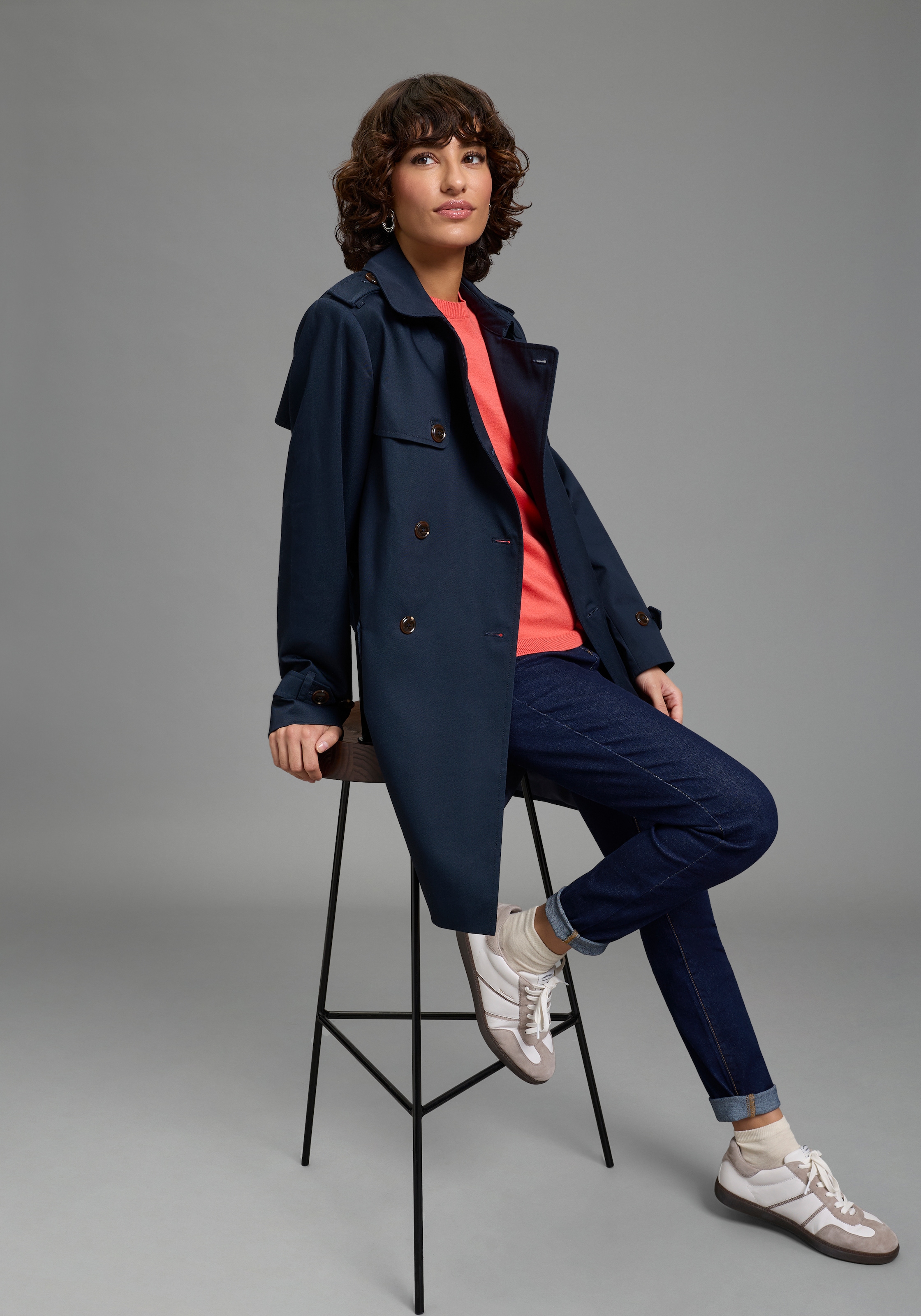 Laura Scott Trenchcoat aus Baumwolle und Polyester, unifarben mit Piping-Applikationen