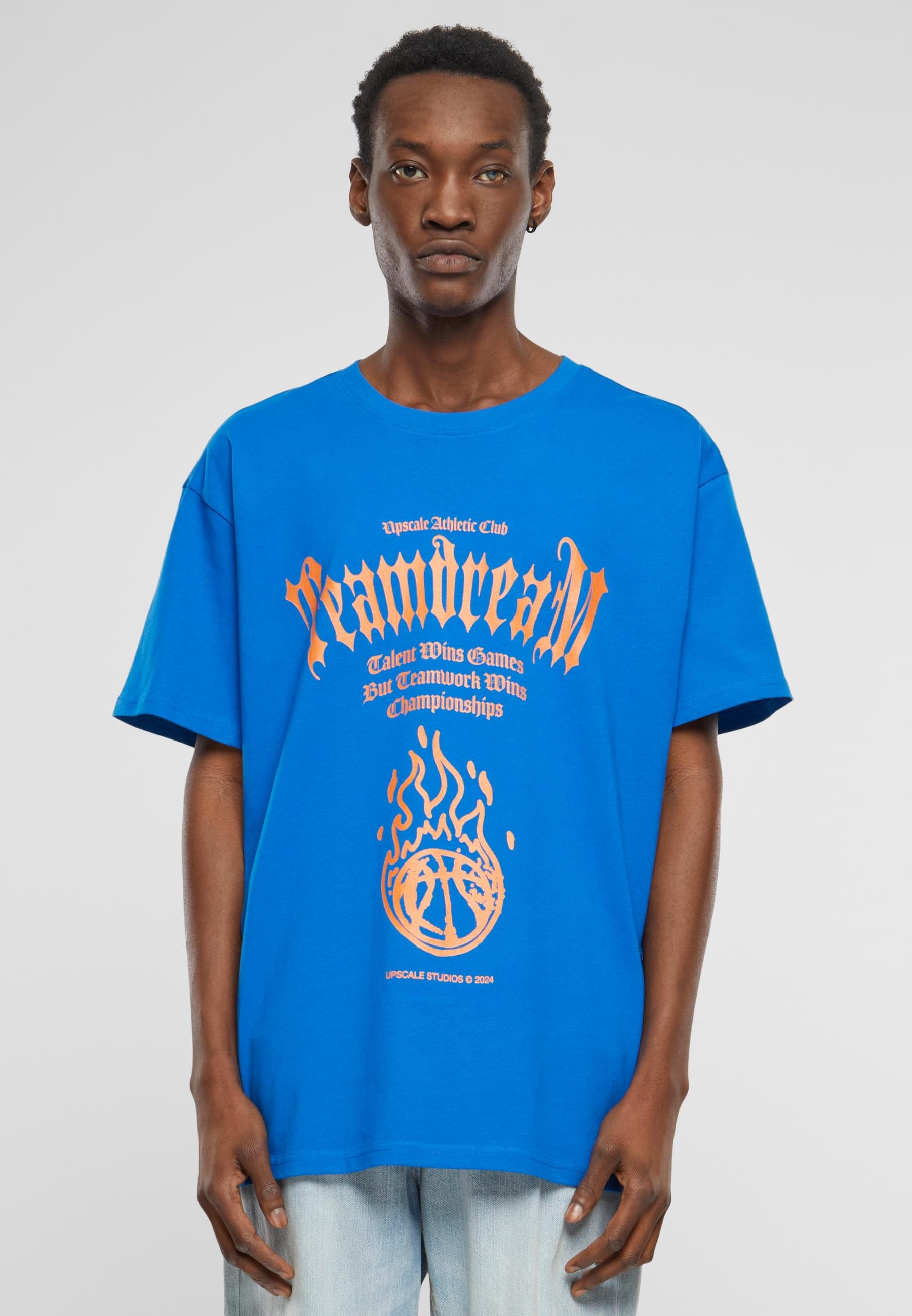 Upscale by Mister Tee T-Shirt »Upscale by Mister Tee Herren Teamdream Heavy Oversize Tee«, (1 tlg.)