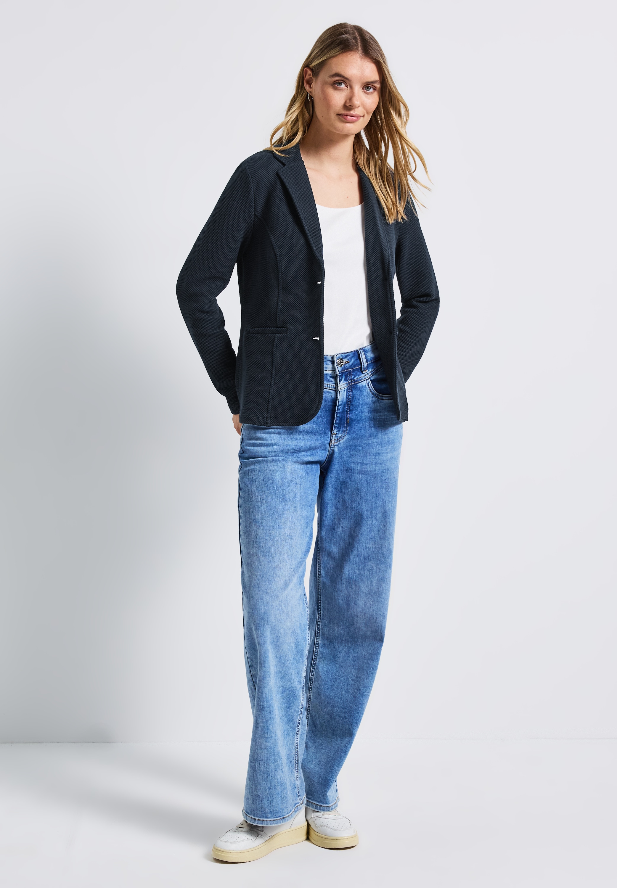STREET ONE Kurzblazer, aus softem Materialmix