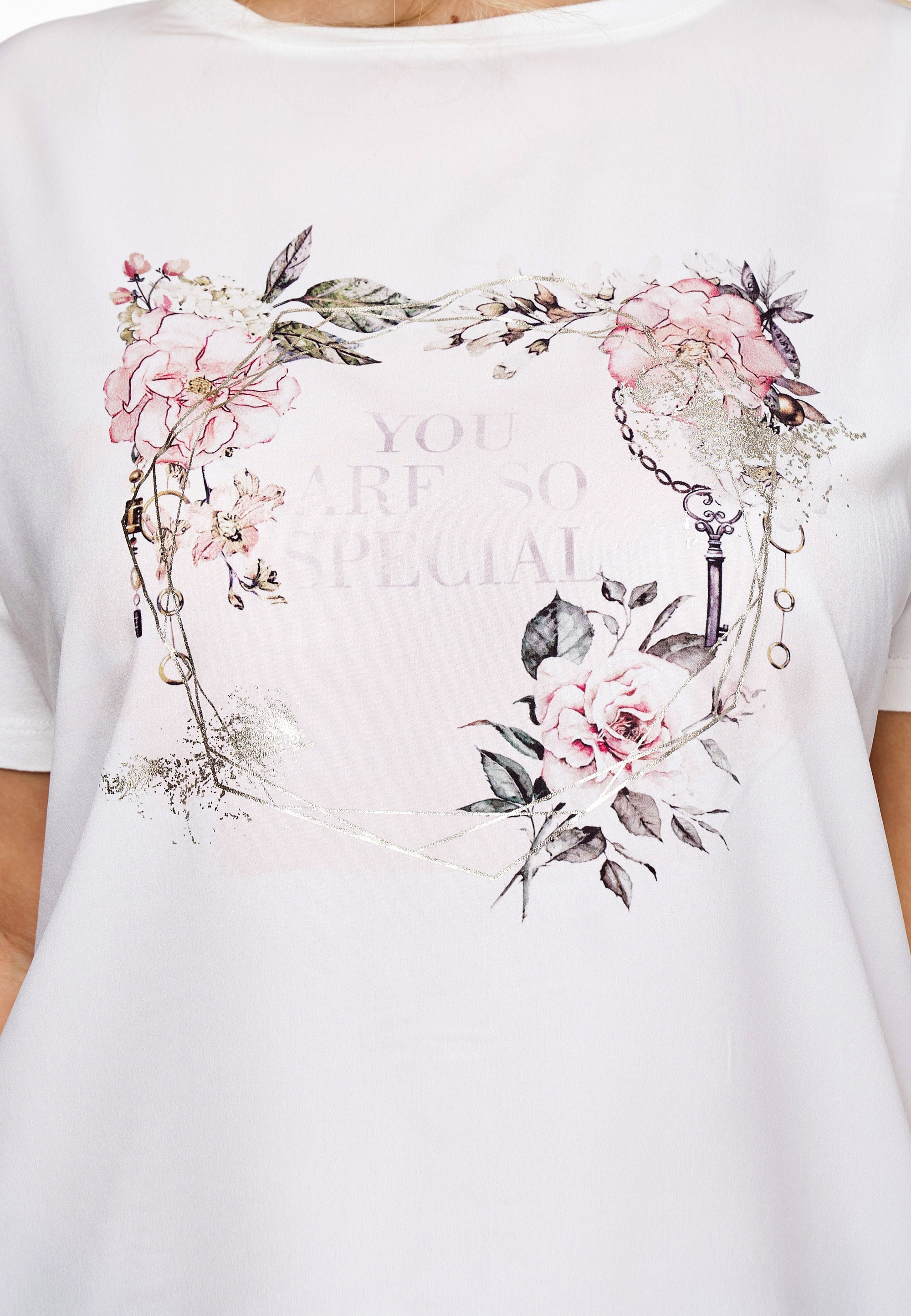 T-Shirt, BAUR mit Decay tollem | für Blumenkranz-Motiv bestellen