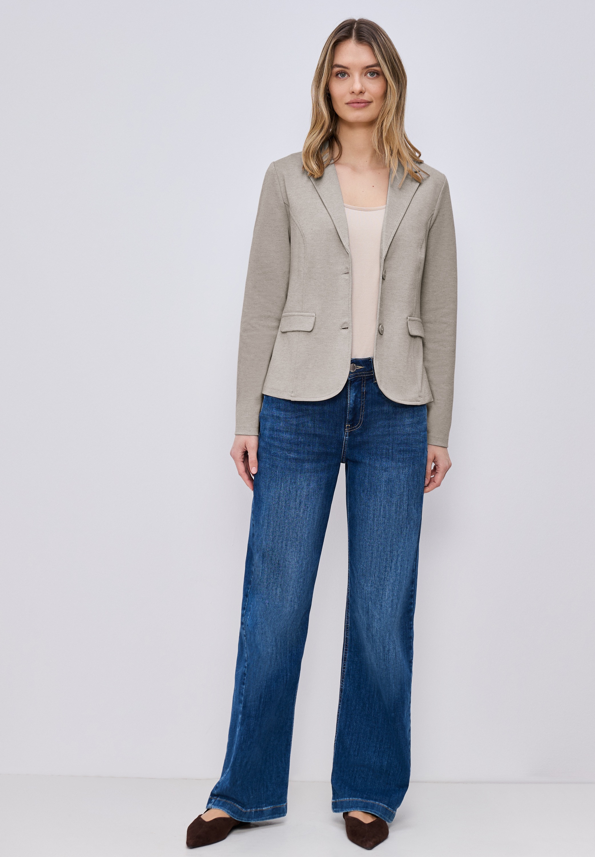 Kurzblazer STREET ONE, Damen, Gr. 38, light terra mocha, Stoff, 83% Polyester, 14% Viskose, 3% Elasthan; shadowed navy melange: 73% Polyester, 24% Viskose, 3% Elasthan, Jacquardmuster, regular fit normal, V-Ausschnitt, normaler Saum, Blazer Kurzblazer, mi 3