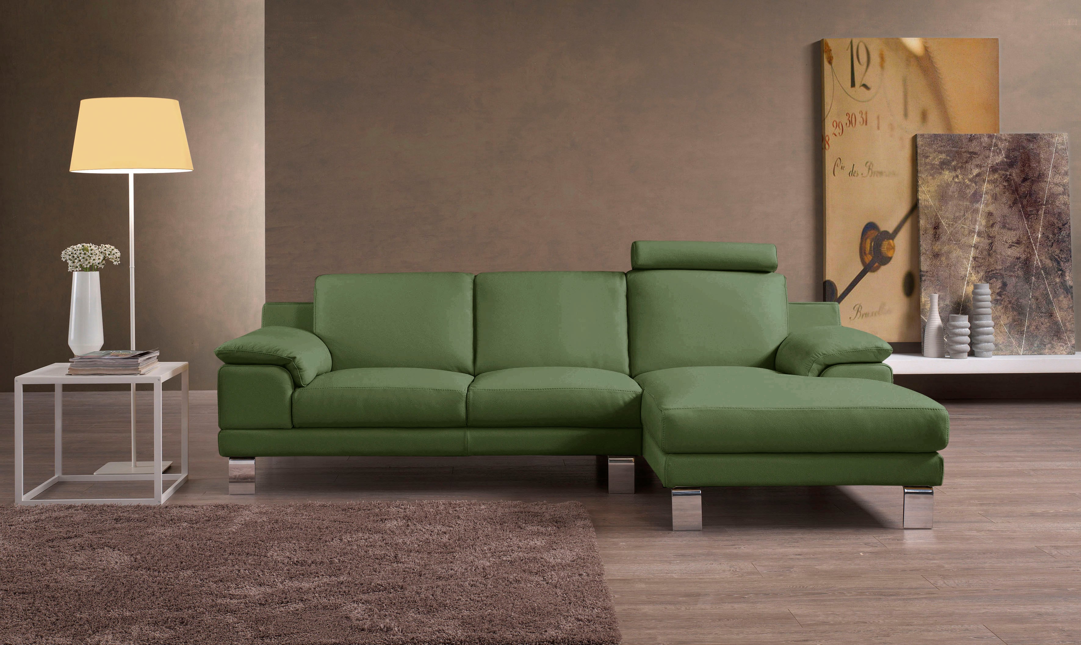 Egoitaliano Ecksofa "Shakira, Design & Sitzkomfort auf hohem Niveau, Breite 236cm, L-Form" mit Recamiere, L-Form, edle Füße