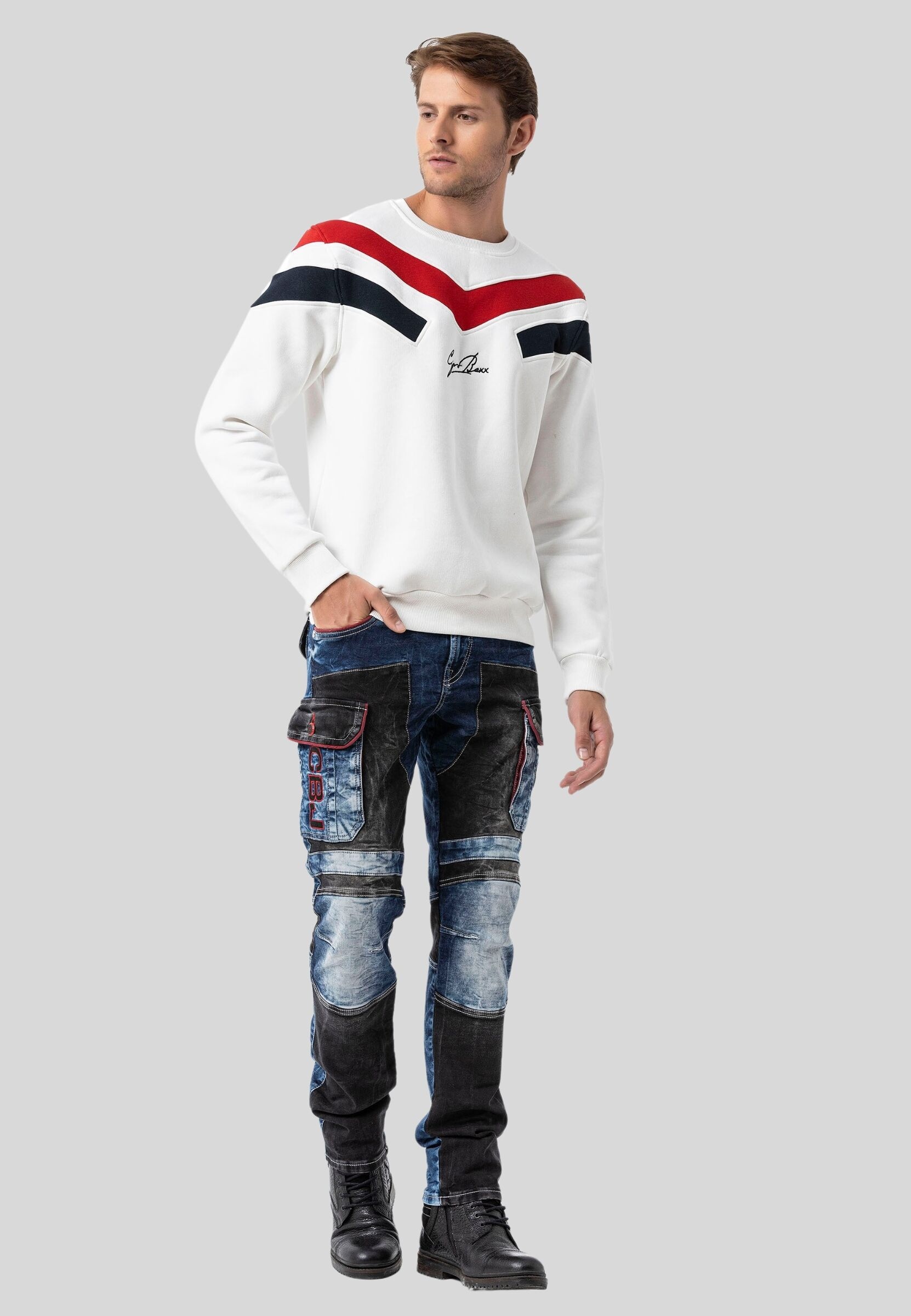 Cipo & Baxx Sweatshirt »Sweatshirts«, 1 Stk. mit modernem Streifen-Design
