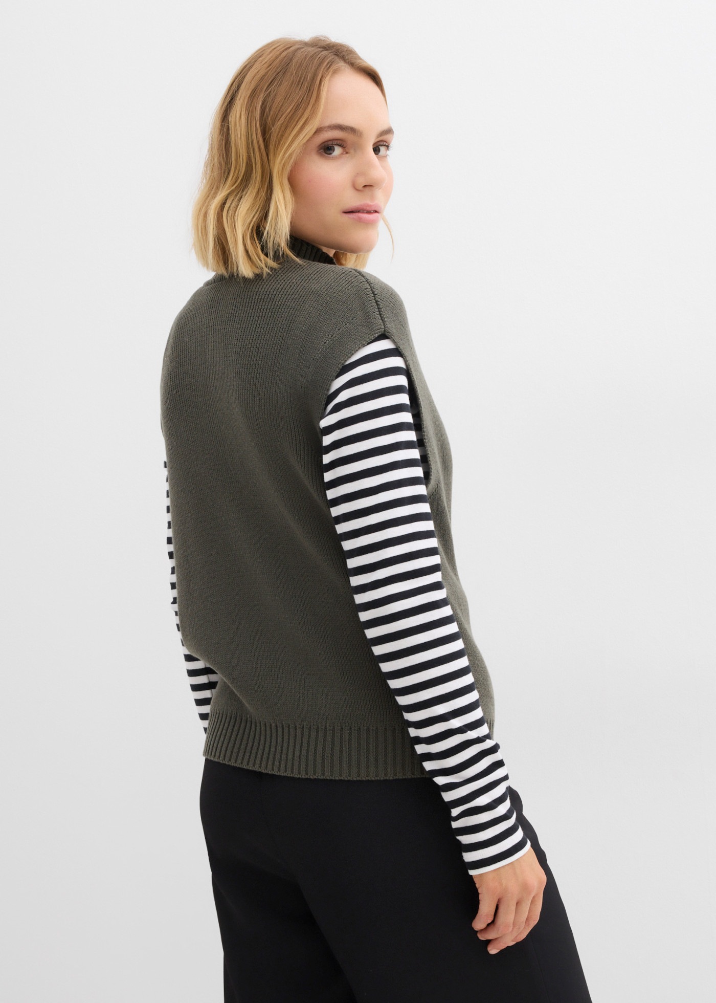 bonprix Strickweste mit Zip-Detail, Oversize-Passform, aus Baumwolle und Polyacryl