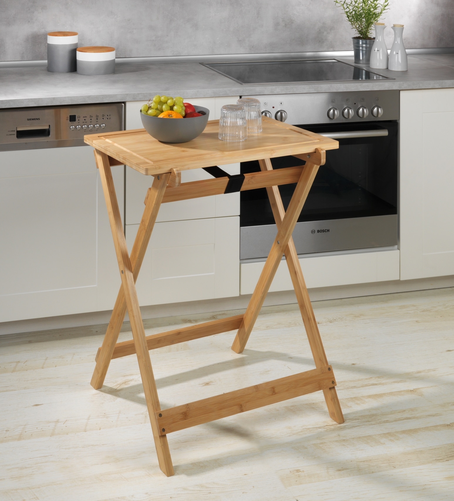 WENKO Klapptisch »Modell Lugo«, Beistelltisch mit Schneideplatte und abnehmbarem Tablett, Bambus