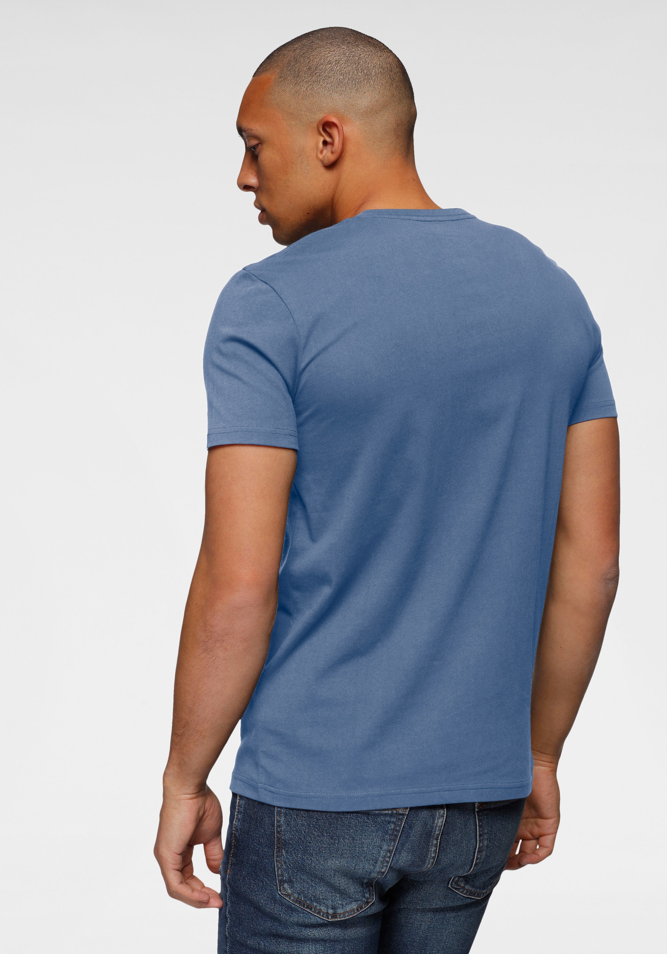 Converse T-Shirt "UNISEX CONVERSE GO-TO STAR CHEVRON LOGO STANDARD FIT T-SH günstig online kaufen