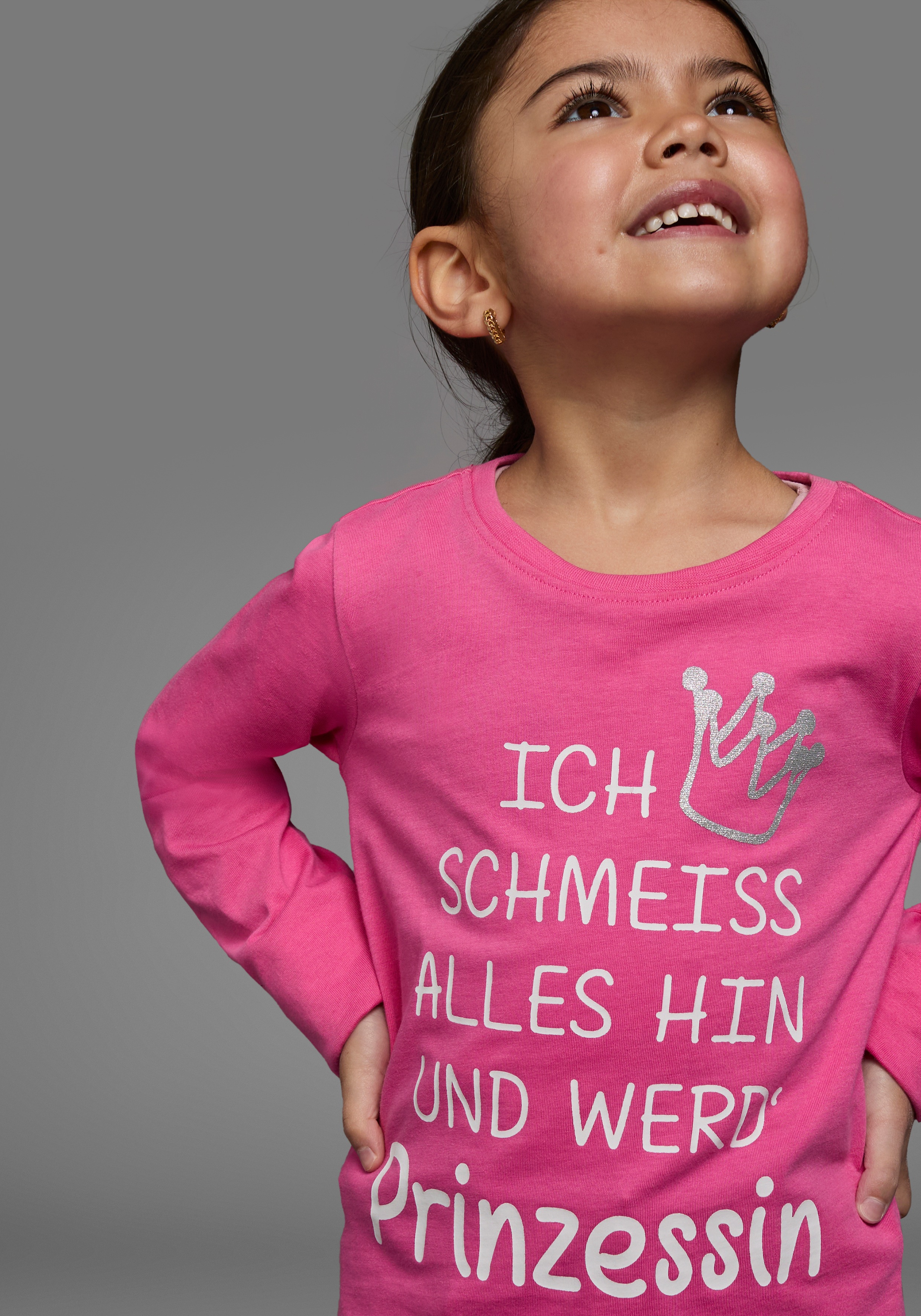 Thumbnail - KIDSWORLD Langarmshirt "Ich schmeiss alles hin und werd´ Prinzessin" langärmlig, Basic-Passform, mit Glitzerdruck