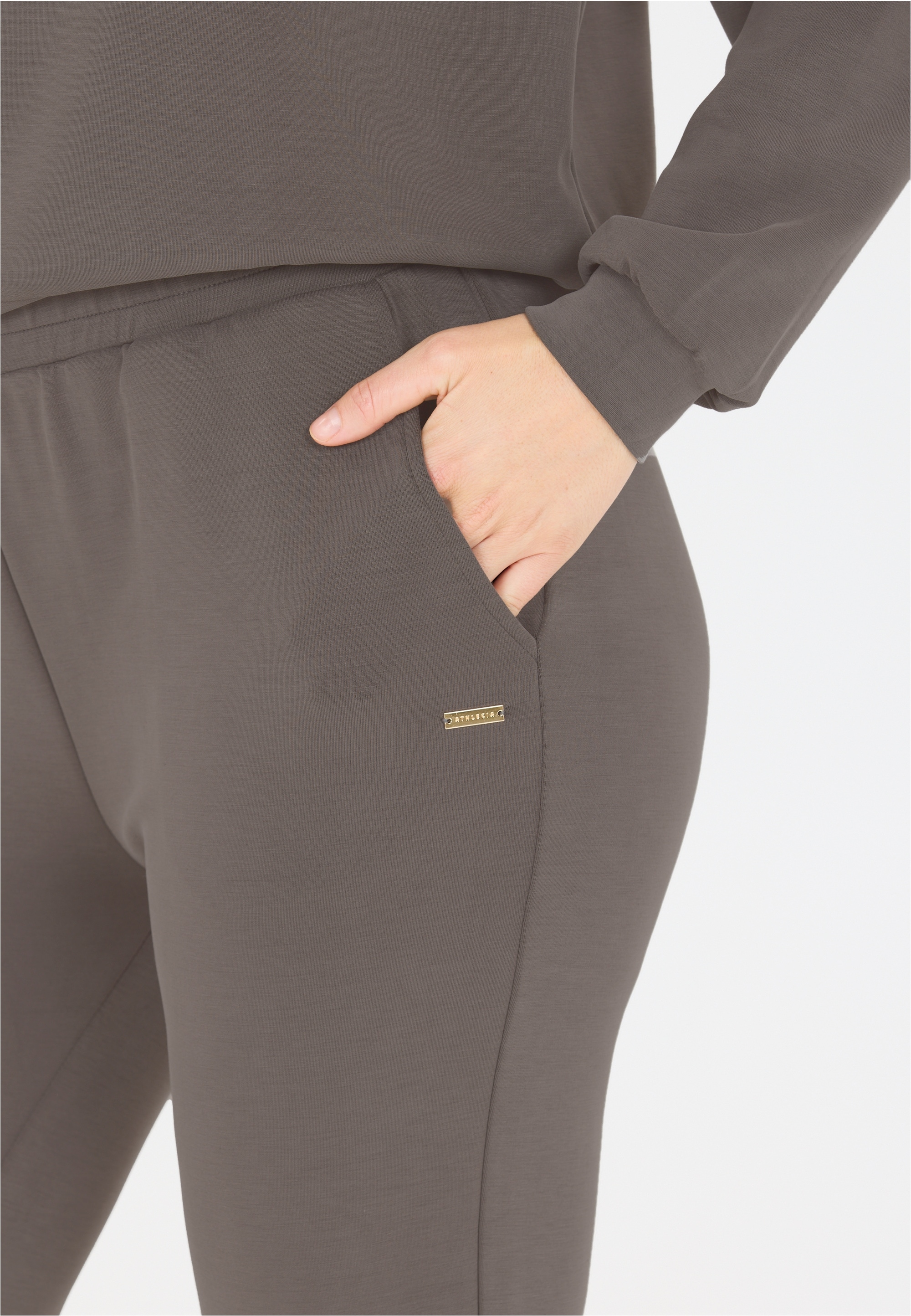 ATHLECIA Sweathose »Jillnana V2«, aus angenehm weichem Material