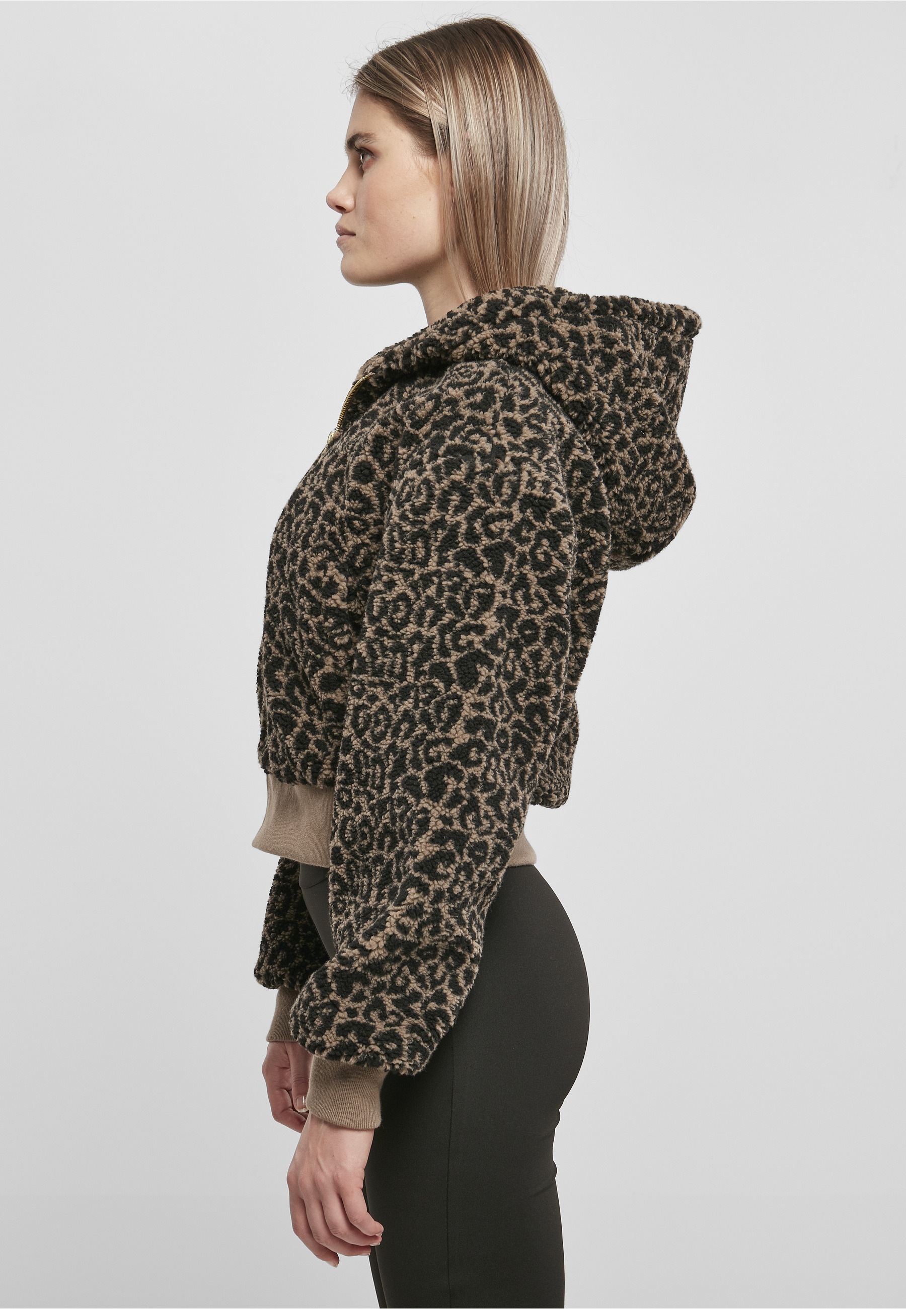 URBAN CLASSICS Langmantel »Urban Classics Damen Ladies Short Oversized AOP Sherpa Jacket« 1 Stk.
