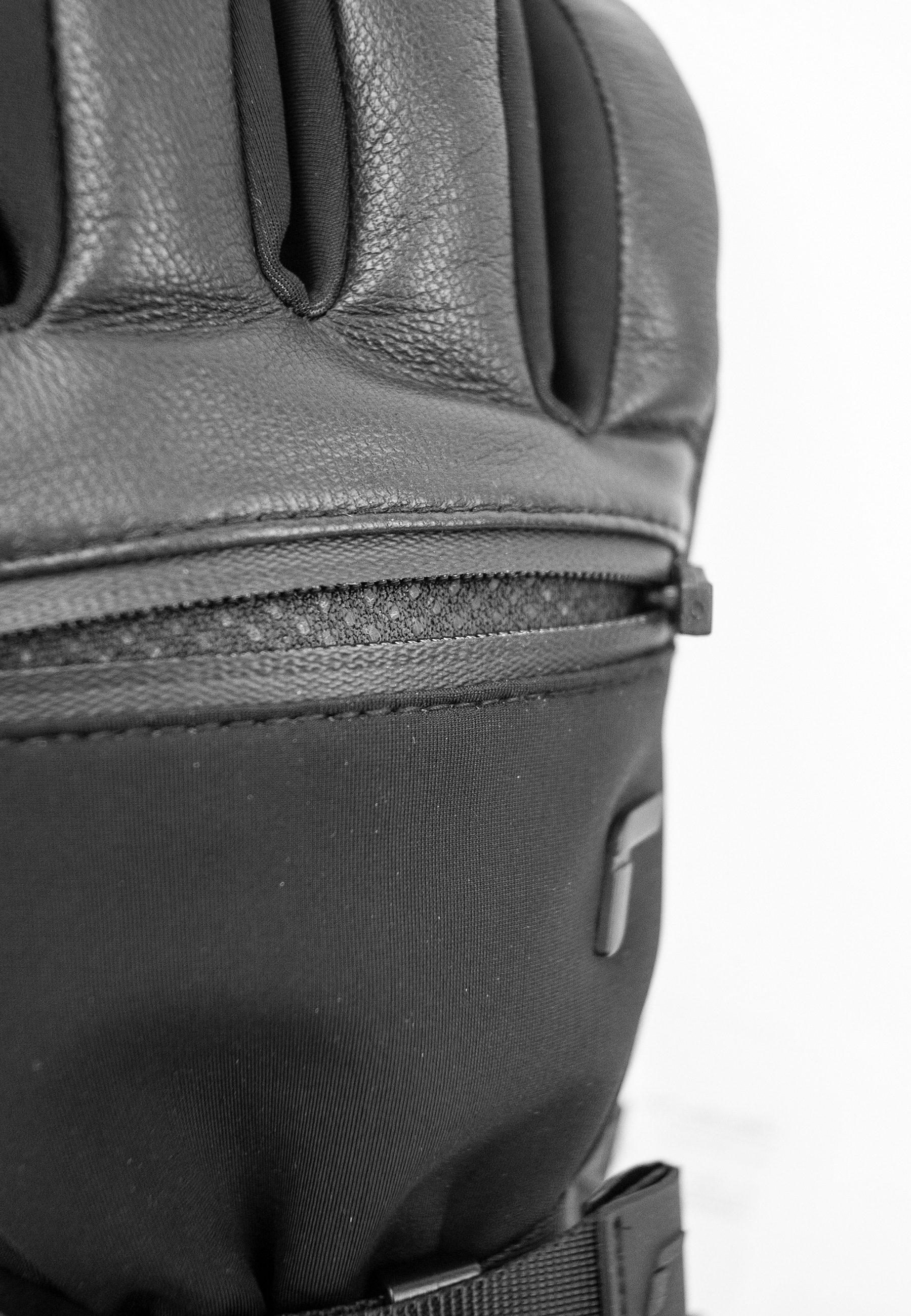Reusch Skihandschuhe »Giada R-TEX® XT«, höchste Wärmestufe, wasserdicht und atmungsaktiv