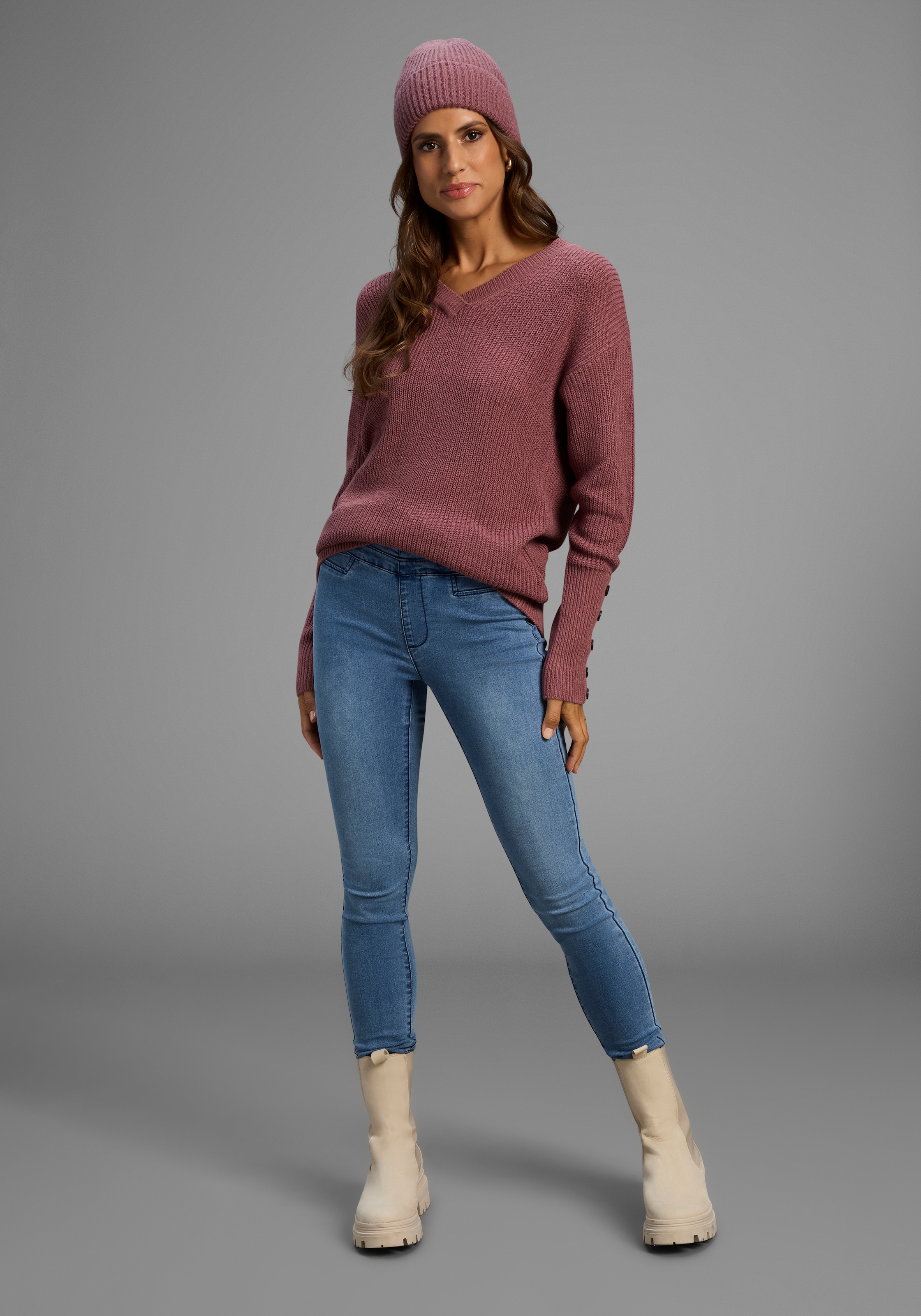 Laura Scott V-Ausschnitt-Pullover, aus Grobstrick mit Knopfleiste - NEUE KOLLEKTION