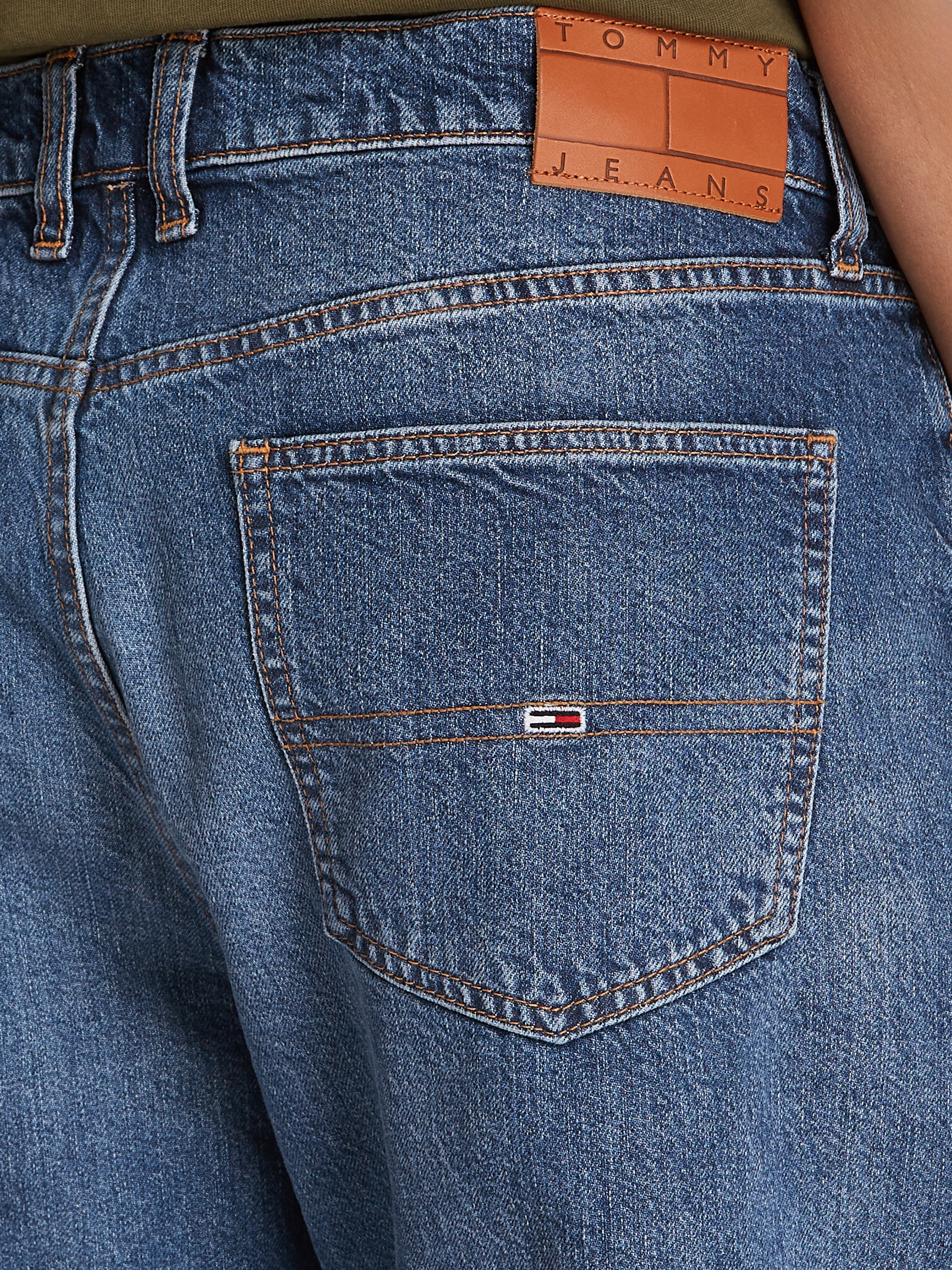 Thumbnail - Tommy Jeans "Isaac Relaxed Tapered"