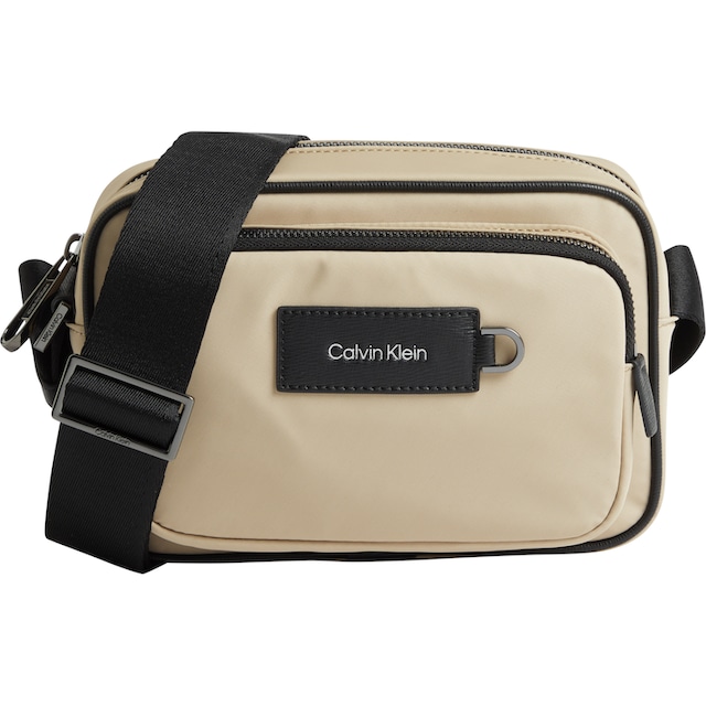 Calvin Klein Mini Bag »CK ELEVATED CAMERA BAG«, mit gepolsterter Rückseite  bestellen | BAUR