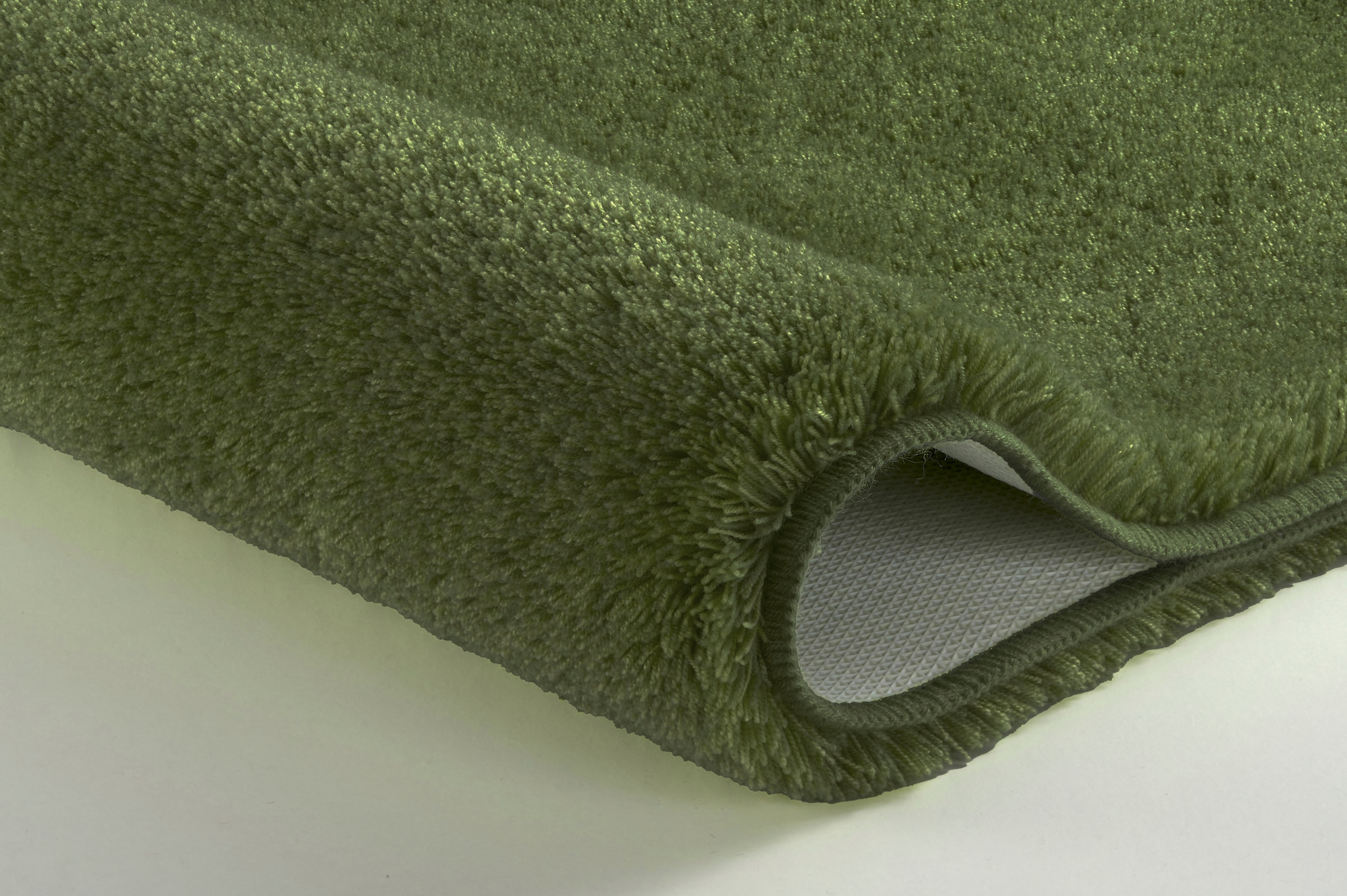 Kleine Wolke Badematte »RELAX«, rutschhemmend beschichtet, fußbodenheizungsgeeignet, Badteppich, Uni Farben, rechteckig, rund & als Set erhältlich