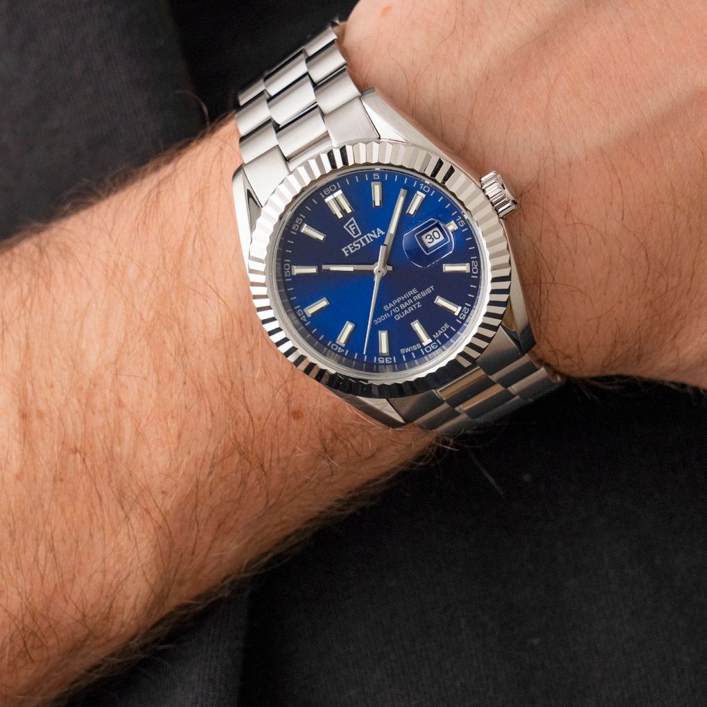 Festina Quarzuhr »Classic Steel« Armbanduhr, Damenuhr, Herrenuhr, Swiss Made, Edelstahlarmband, analog