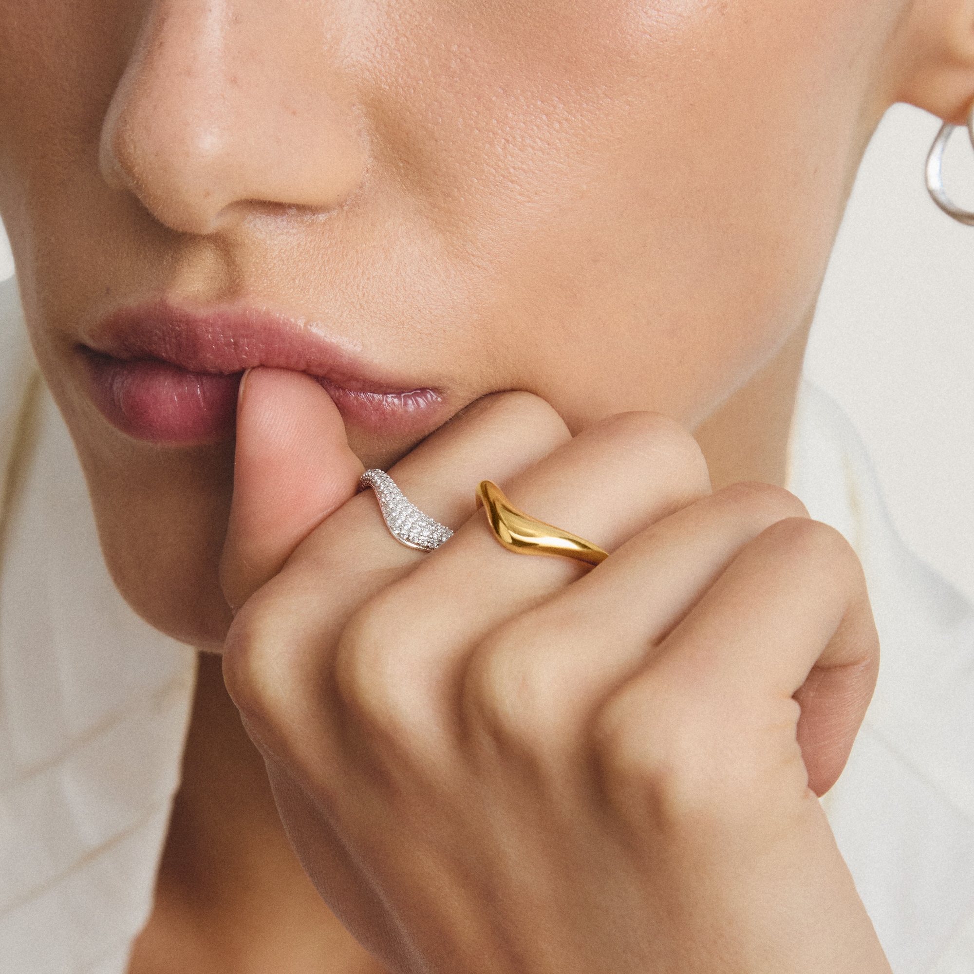 THOMAS SABO Fingerring »Fluid Elegance Ring Pavé« mit Zirkonia (synth.)