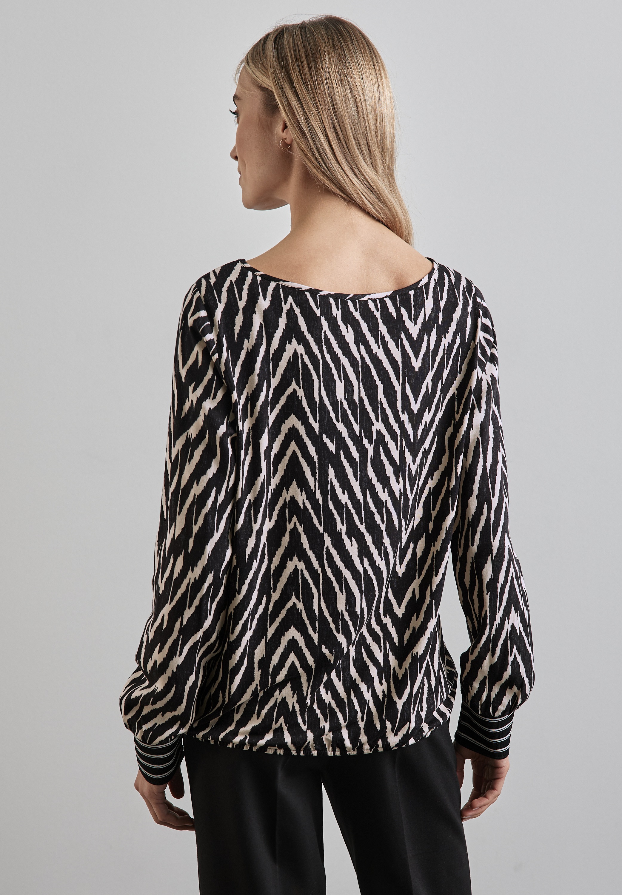 STREET ONE Langarmshirt, mit Cut-Out Detail