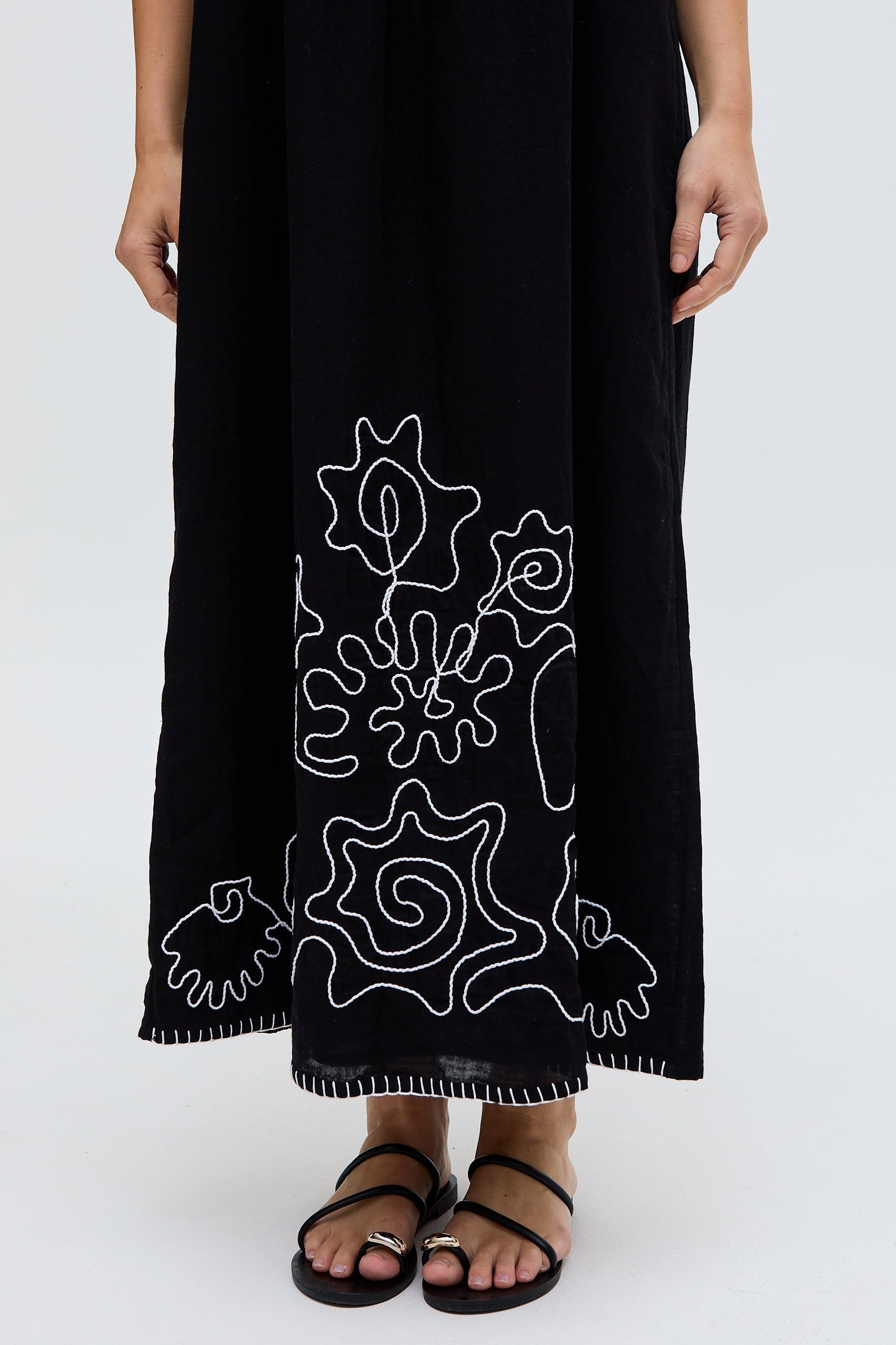 RAFFYA Midikleid »Candy Tabard Embroidered Hem Maxi Dress Damen«