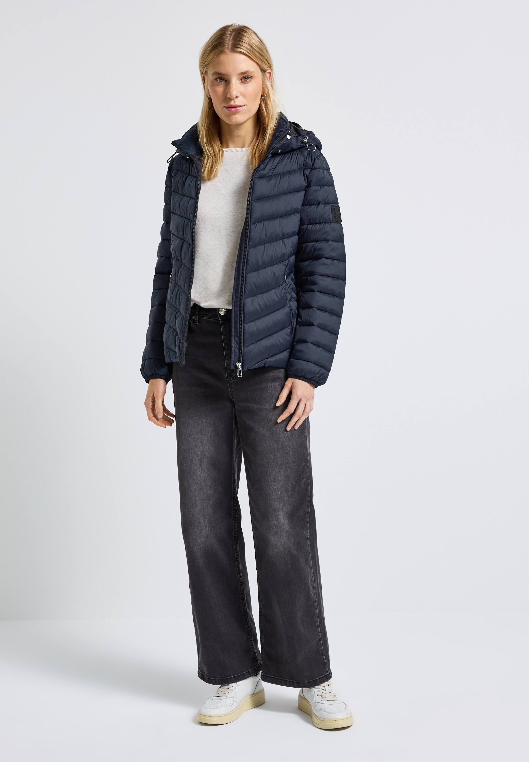 STREET ONE Steppjacke mit Kapuze mit Kapuze mit Gummizug