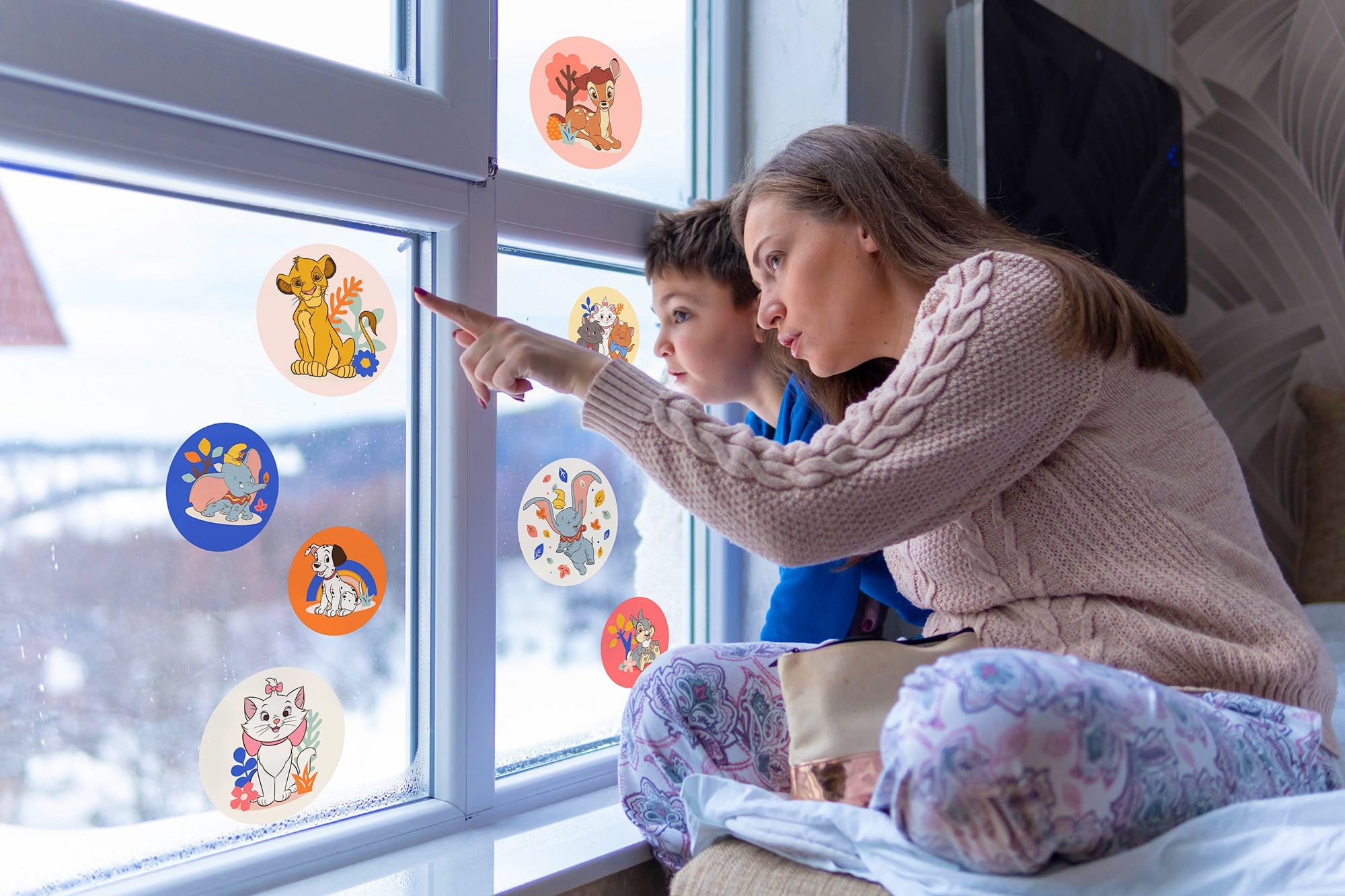 Komar Fensterbild "Fenstersticker - Better Together - Größe 30 x 30 cm" 32 günstig online kaufen