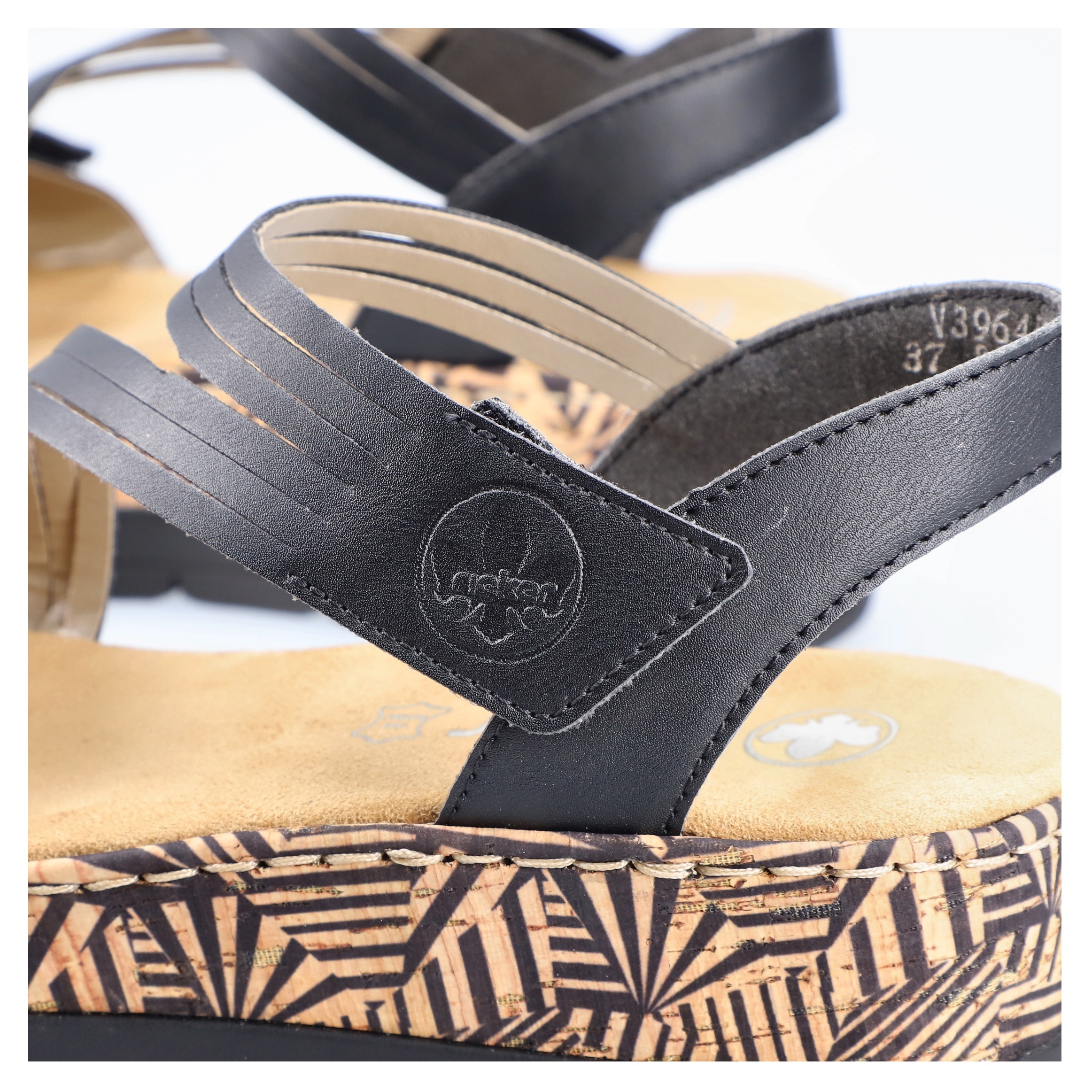 Thumbnail - Rieker Keilsandalette, Sommerschuh, Sandale, Keilabsatz, mit gemusterter Plateausohle