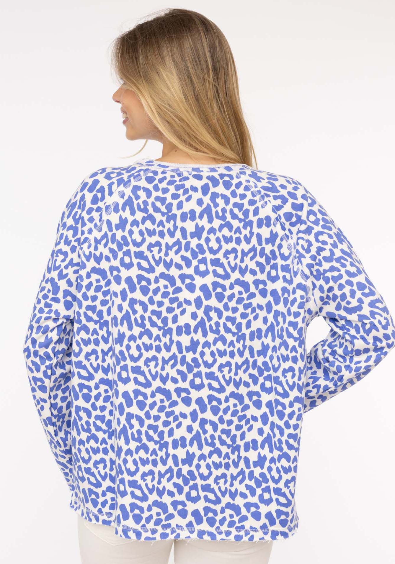 Zwillingsherz Sweater "Leo allover" mit animalischem Printdesign günstig online kaufen