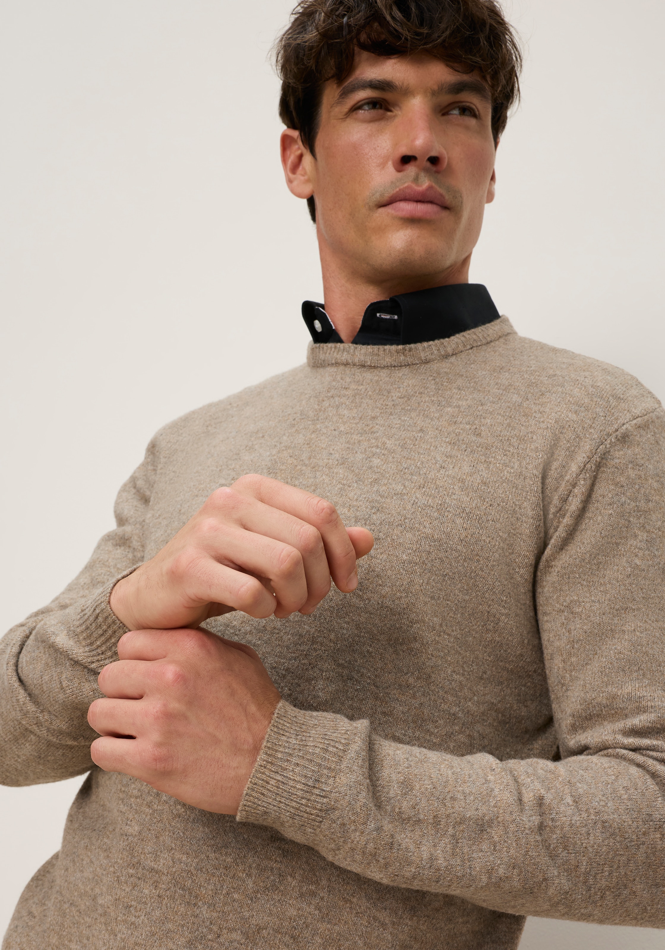 Bruno Banani Strickpullover mit Rundhalsausschnitt, Langarm-Design, Regular Fit, melierte Optik