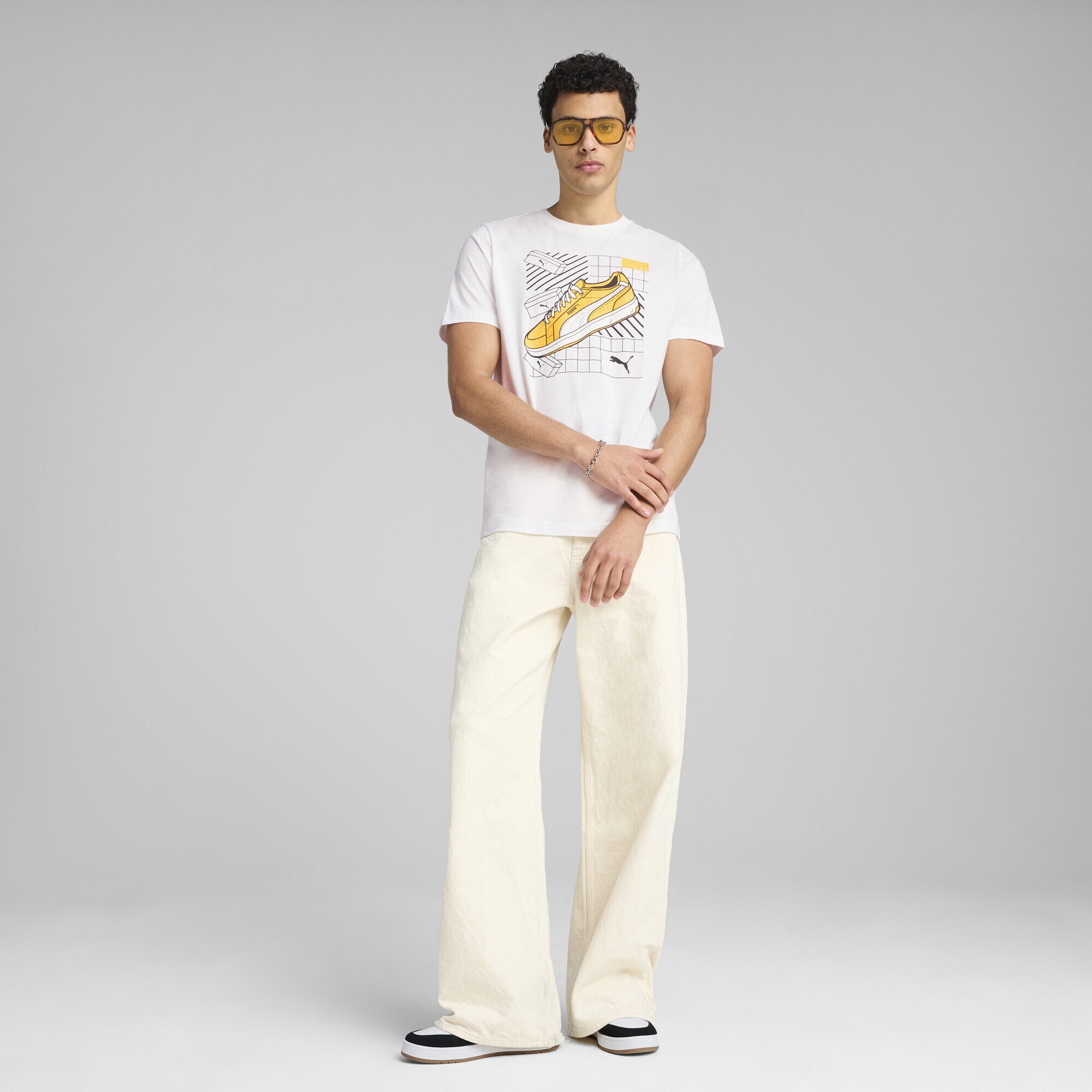 PUMA T-Shirt »Graphics Sneaker T-Shirt Herren«