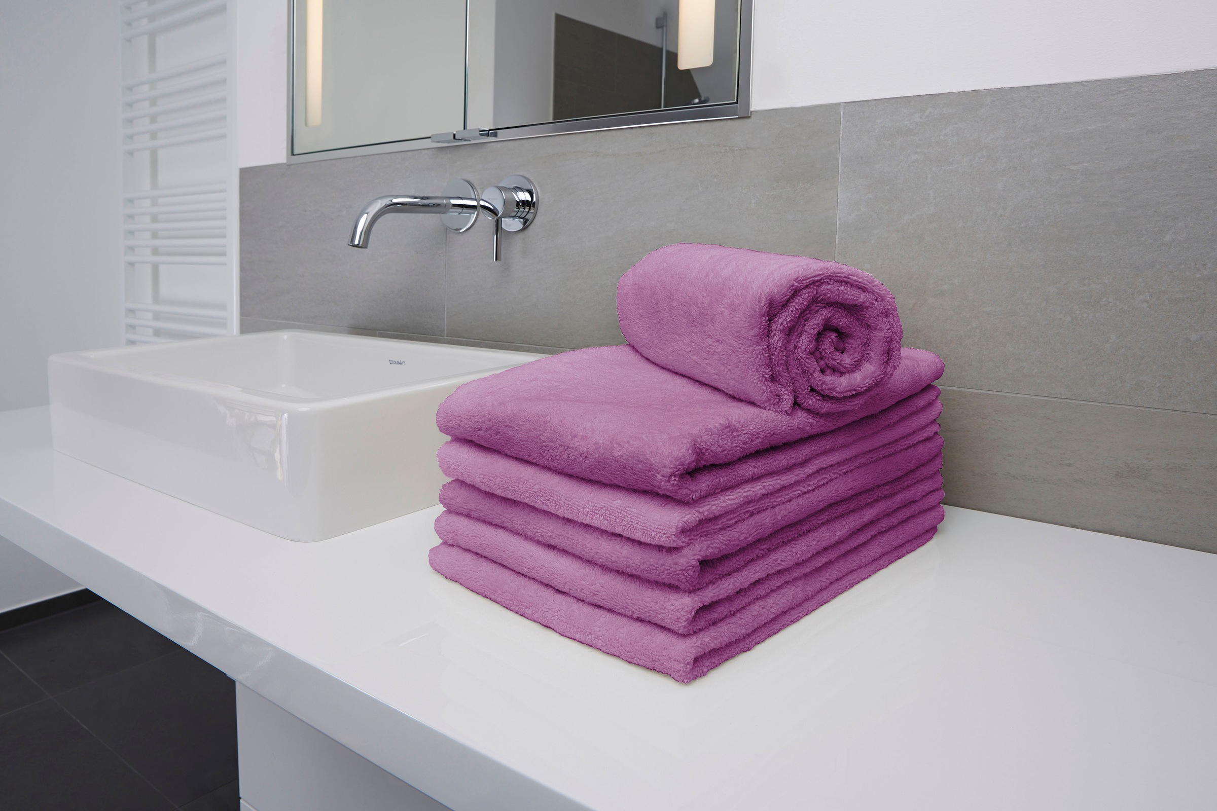 Primera Duschtuch "Premium" mit einer eleganten Chenille-Bordüre günstig online kaufen