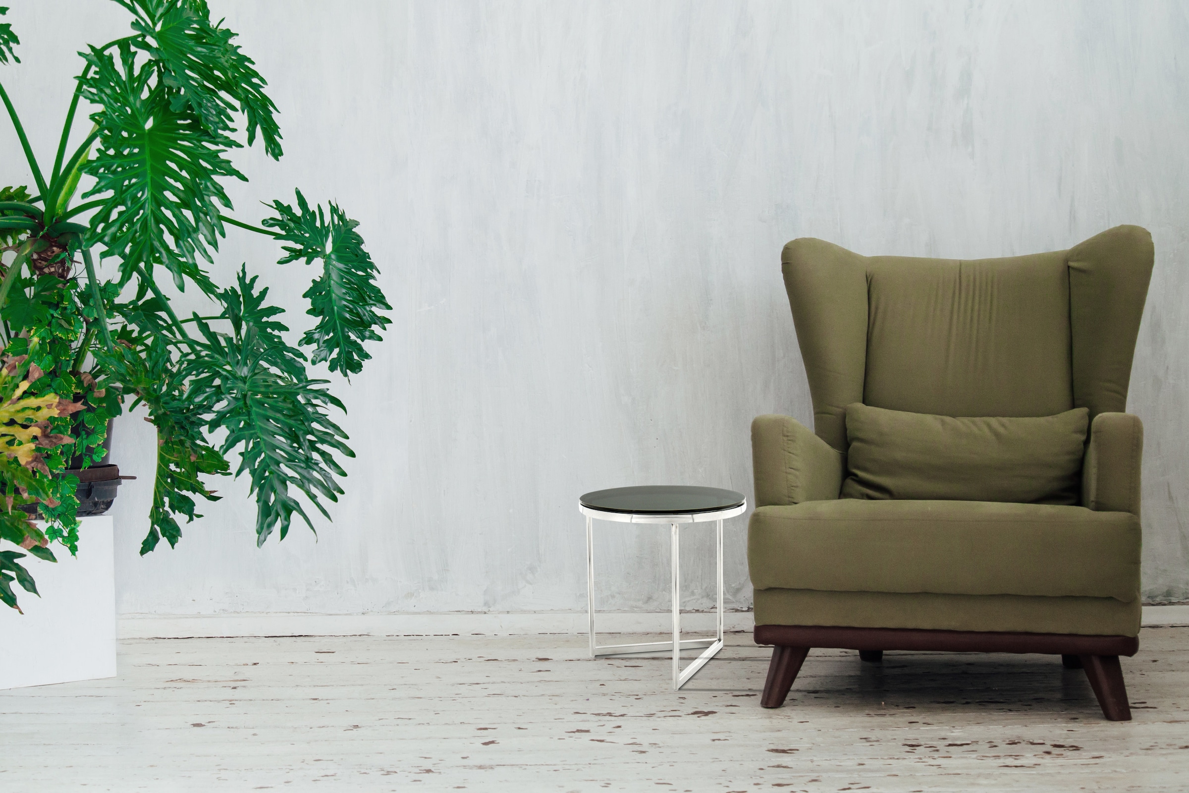 Kayoom Beistelltisch »Wynona 125, in stilvollem Design,mit dreieckiger Grundform«, (1 St.), Glamouröses Design, hochwertige Verarbeitung, Hingucker-Gestell
