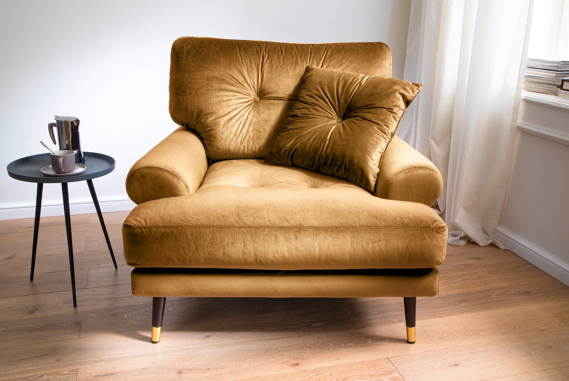 Trends by HG Loungesessel »TOKIO«, in Microfaser mit hochwertigem Holz/Metallfuß
