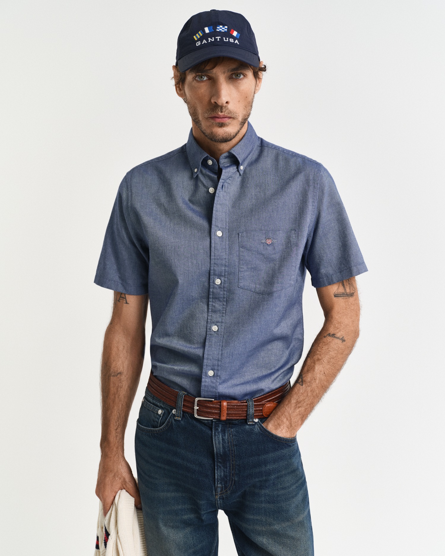 Gant Kurzarmhemd »REG OXFORD SHIRT«, Gant-Stickerei